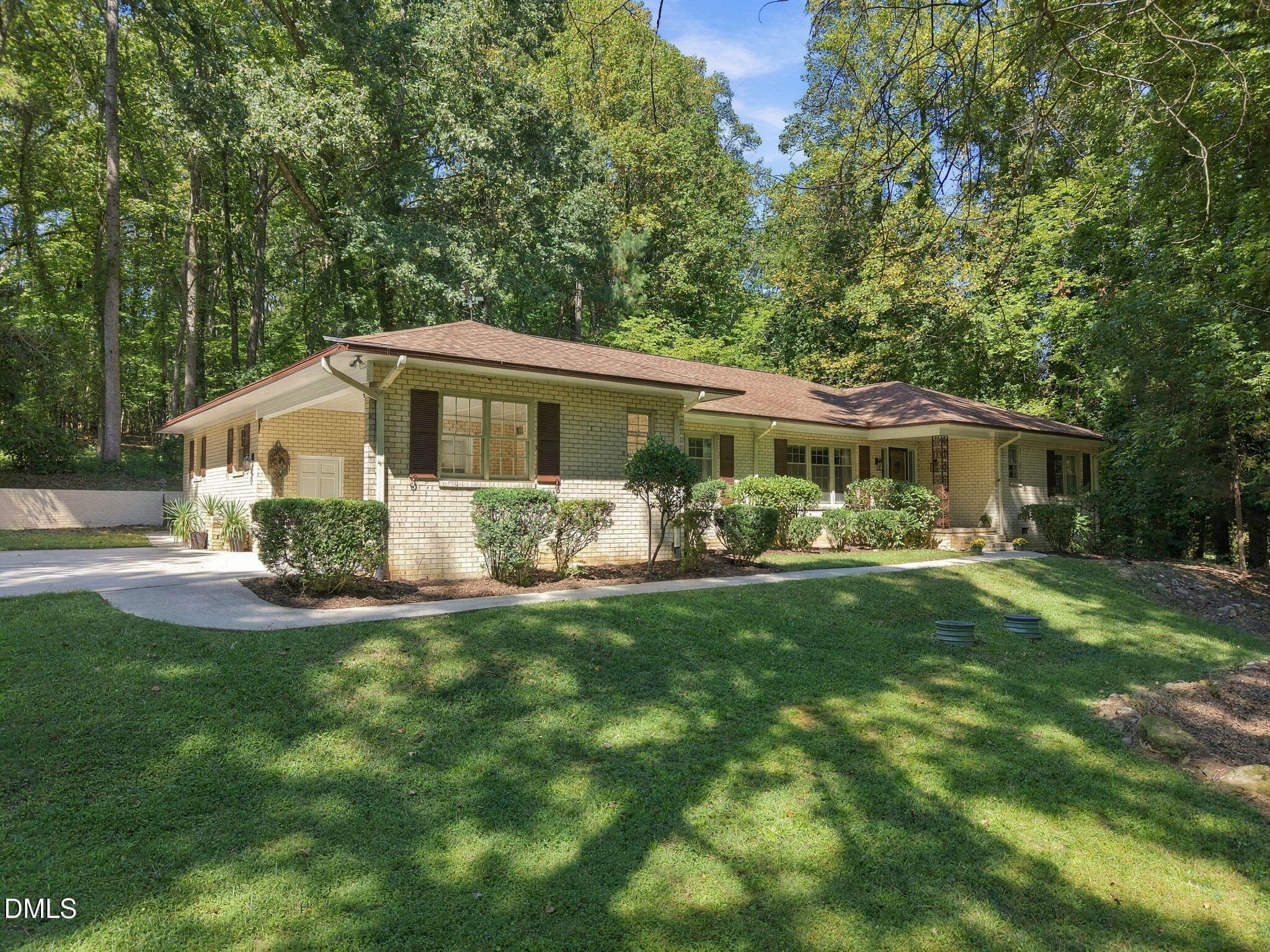 932 Lystra Lane, Chapel Hill, NC 27517