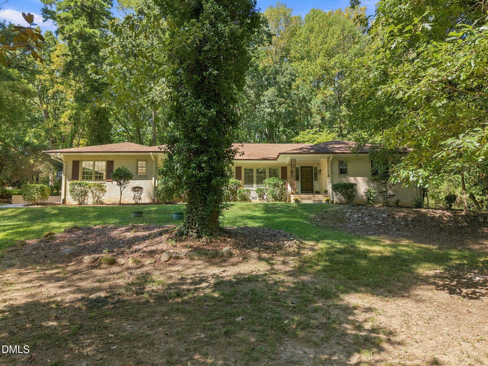 1-web-or-mls-DJI_20260916000422_0151_D - 932 Lystra Lane, Chapel Hill, NC 27517