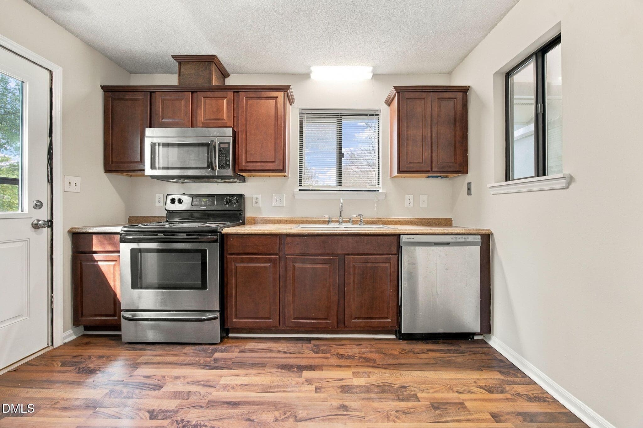 10-web-or-mls-IMG_4720 - 7408 Ray Road, Raleigh, NC 27613