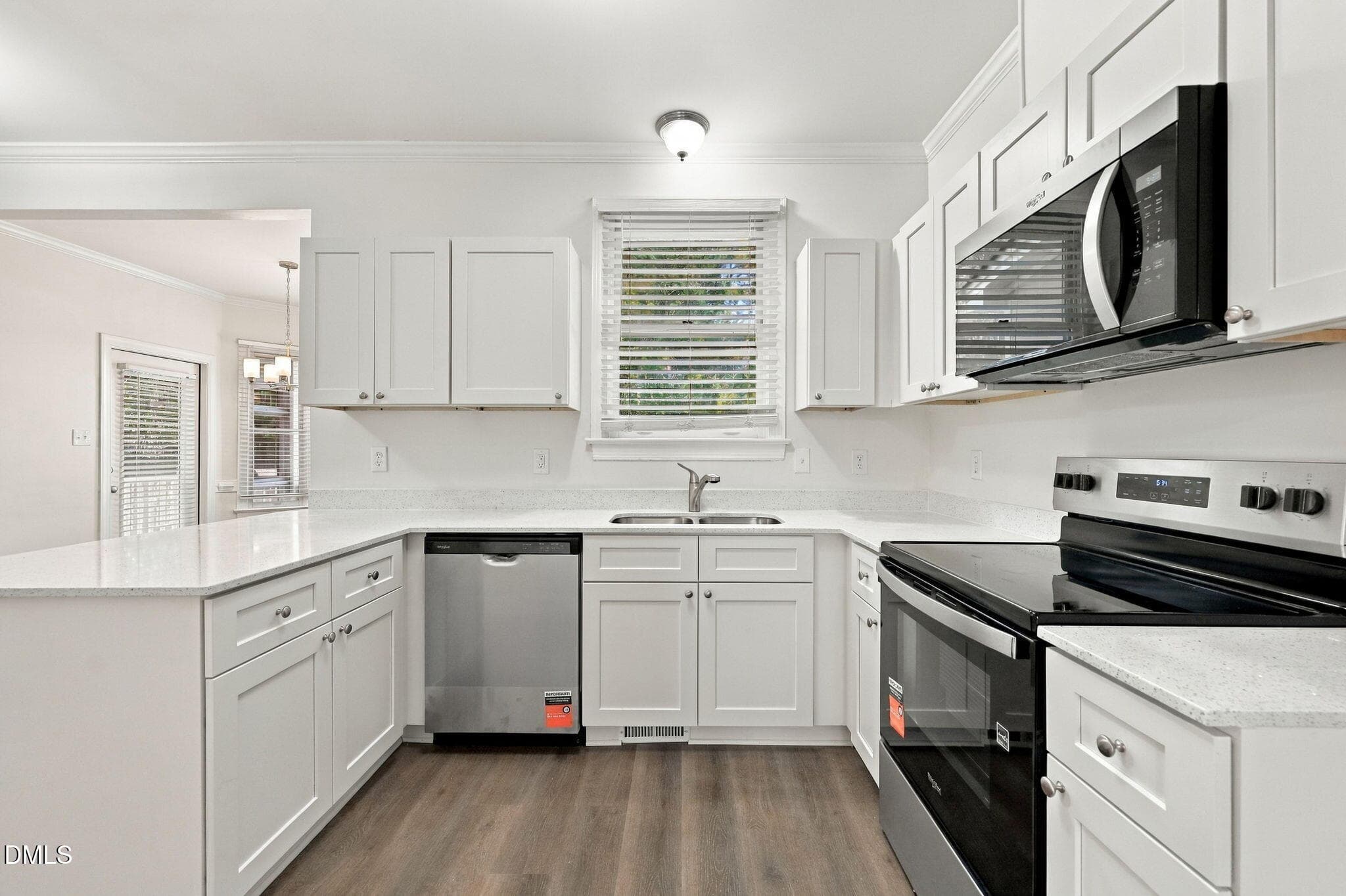 22-web-or-mls-IMG_1193_edit - 824 Elbridge Drive, Raleigh, NC 27603