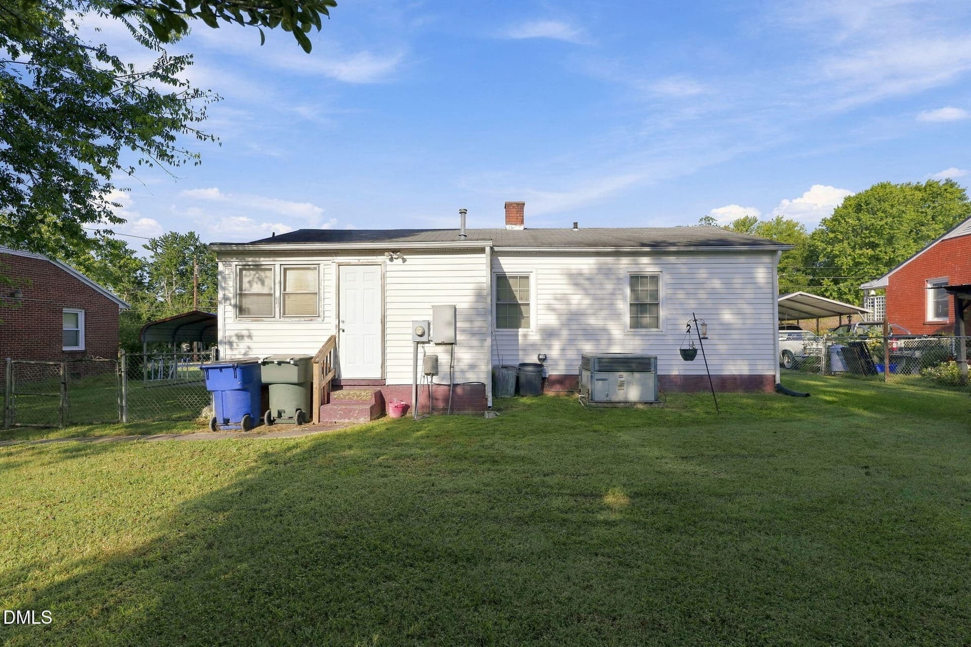 27-web-or-mls-_2355917 - 607 Walker Avenue, Graham, NC 27253