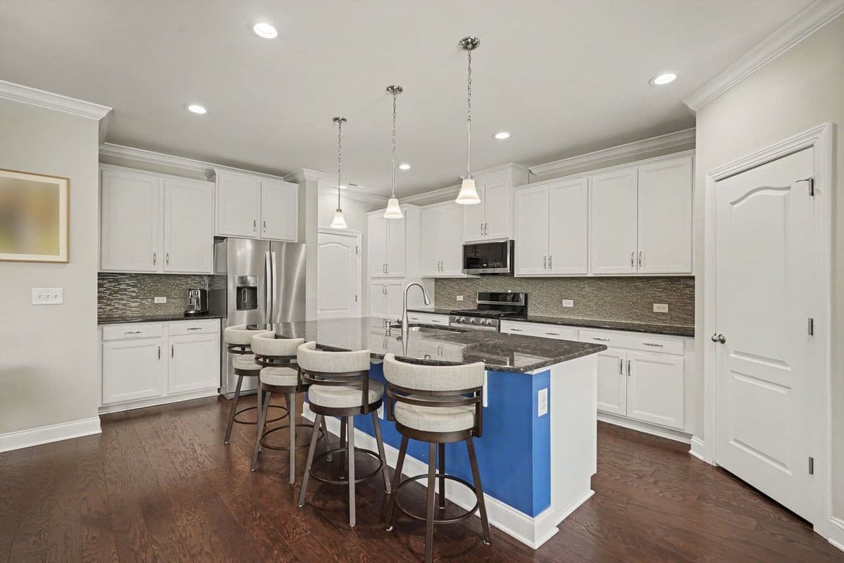 Gas cooking, granite, glass tile, - 1115 Lotus Lilly Drive, Durham, NC 27713