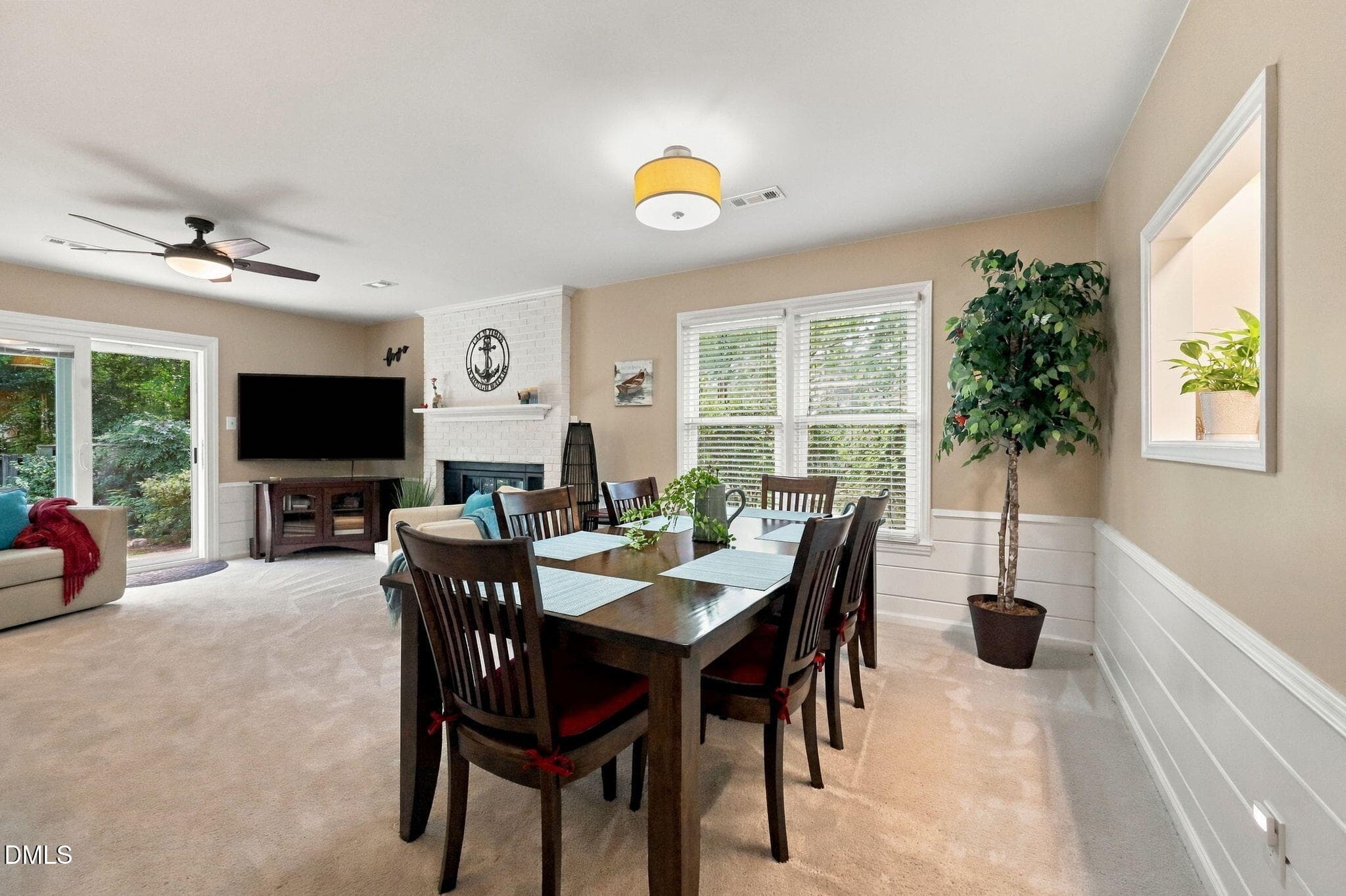 Dining Area - 6412 Meadow View Drive, Raleigh, NC 27609