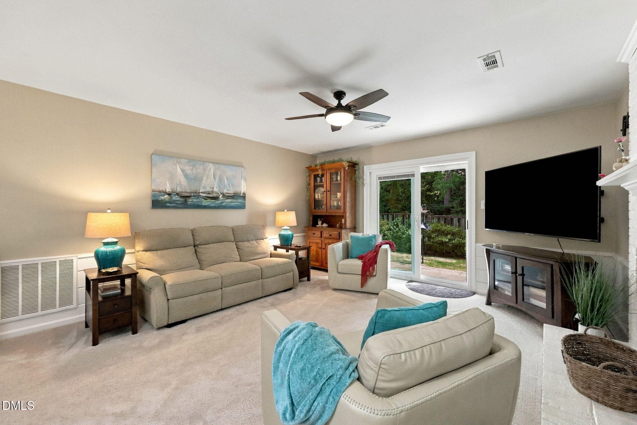 Family Room - 6412 Meadow View Drive, Raleigh, NC 27609