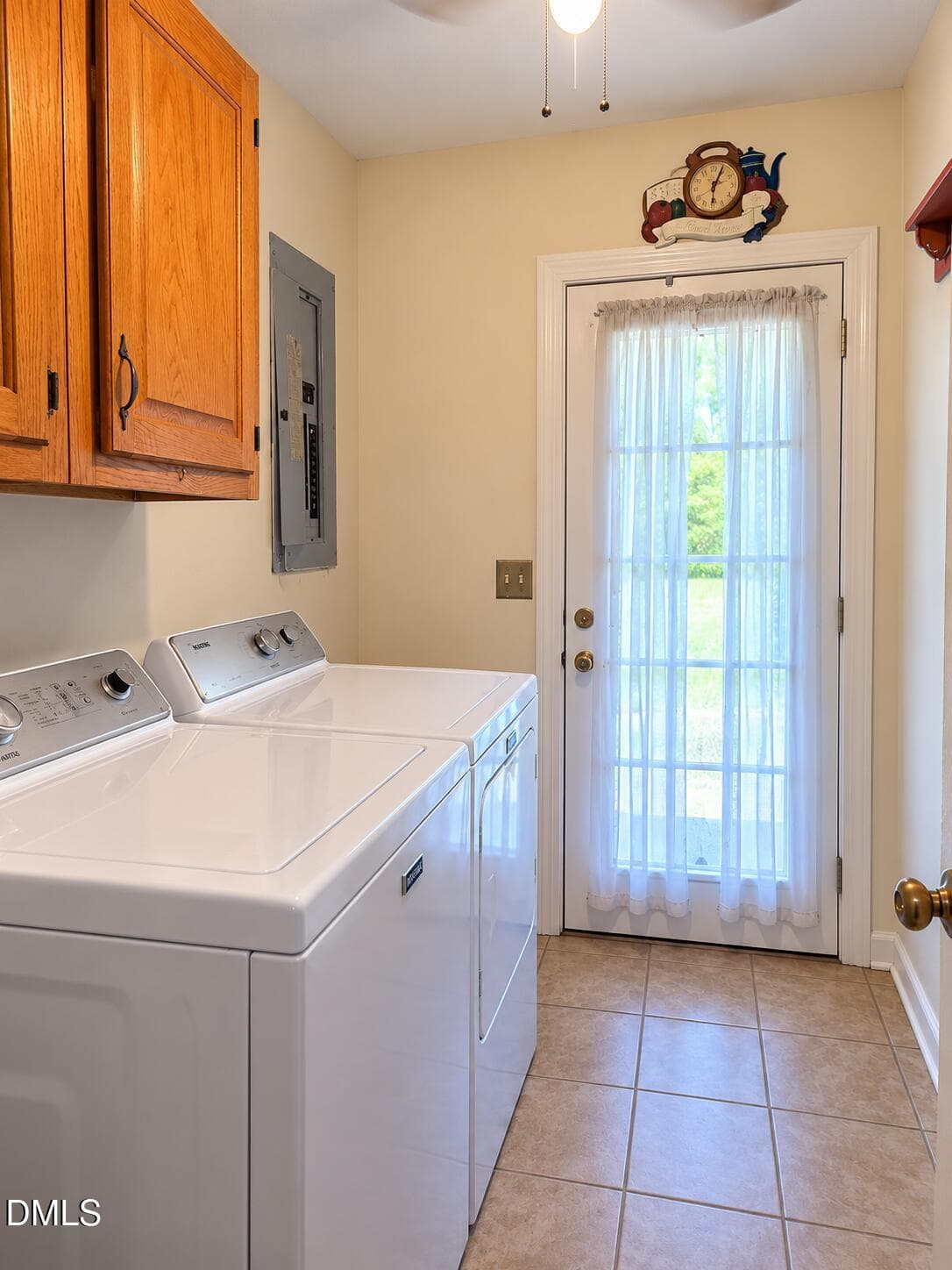 laundry - 5310 Oscar Gammon Road, Mebane, NC 27302