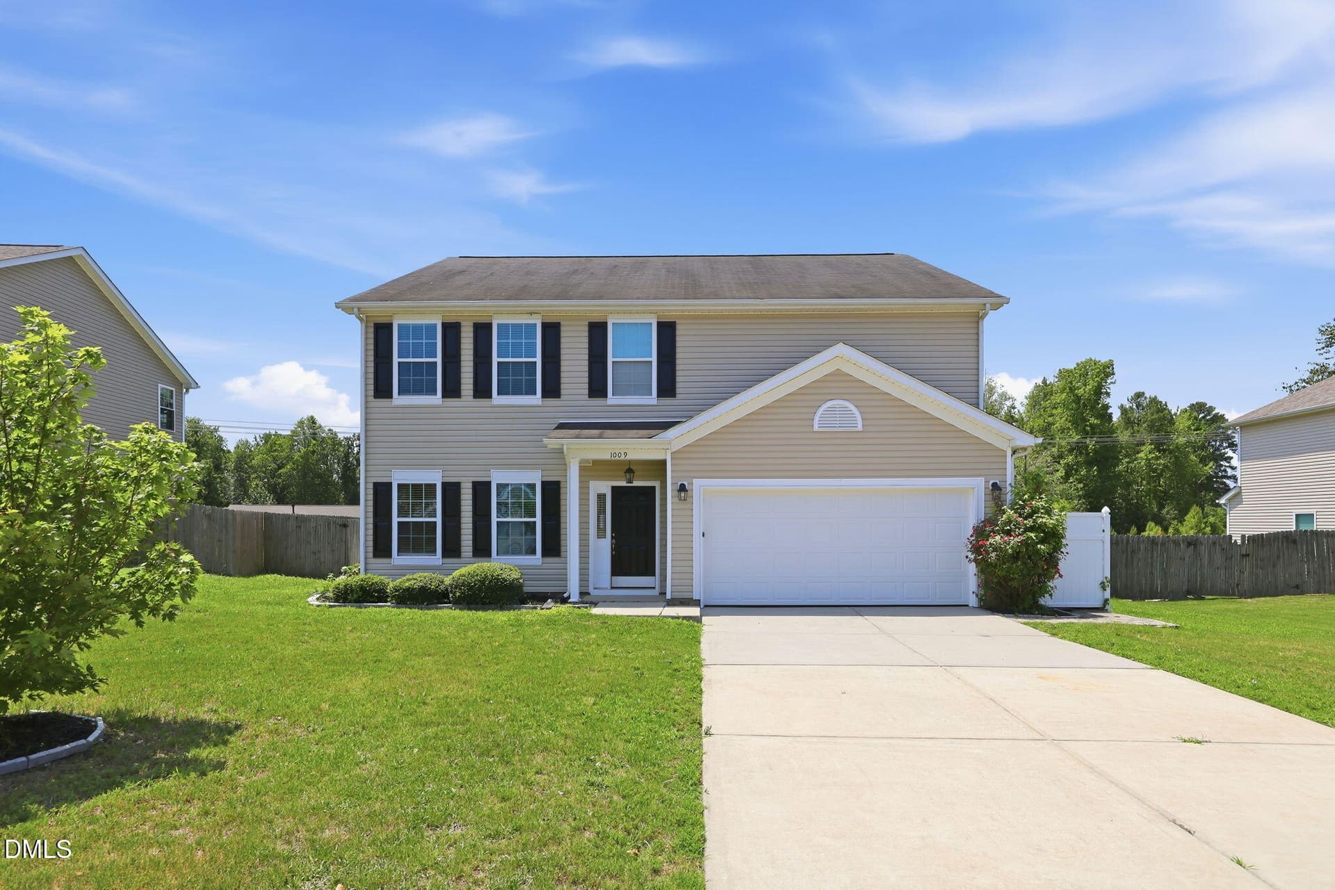 1-web-or-mls-IMG_1519 - 1009 Harvest Point Drive, Fuquay Varina, NC 27526