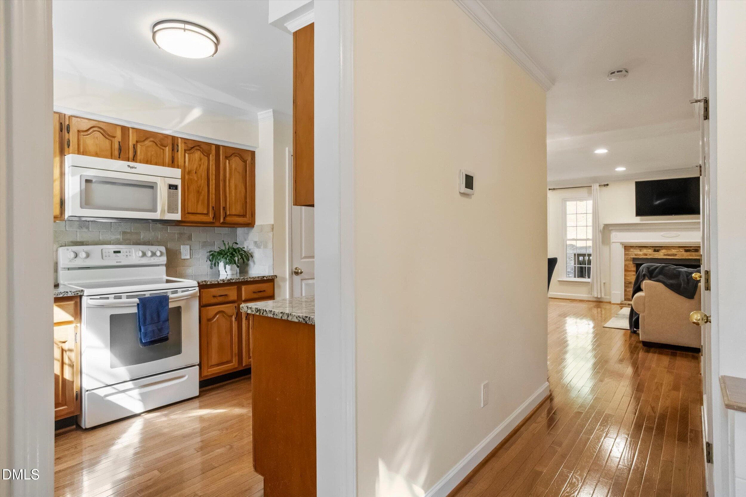 Entry1-6707 Queen Annes Dr - 6707 Queen Annes Drive, Raleigh, NC 27613