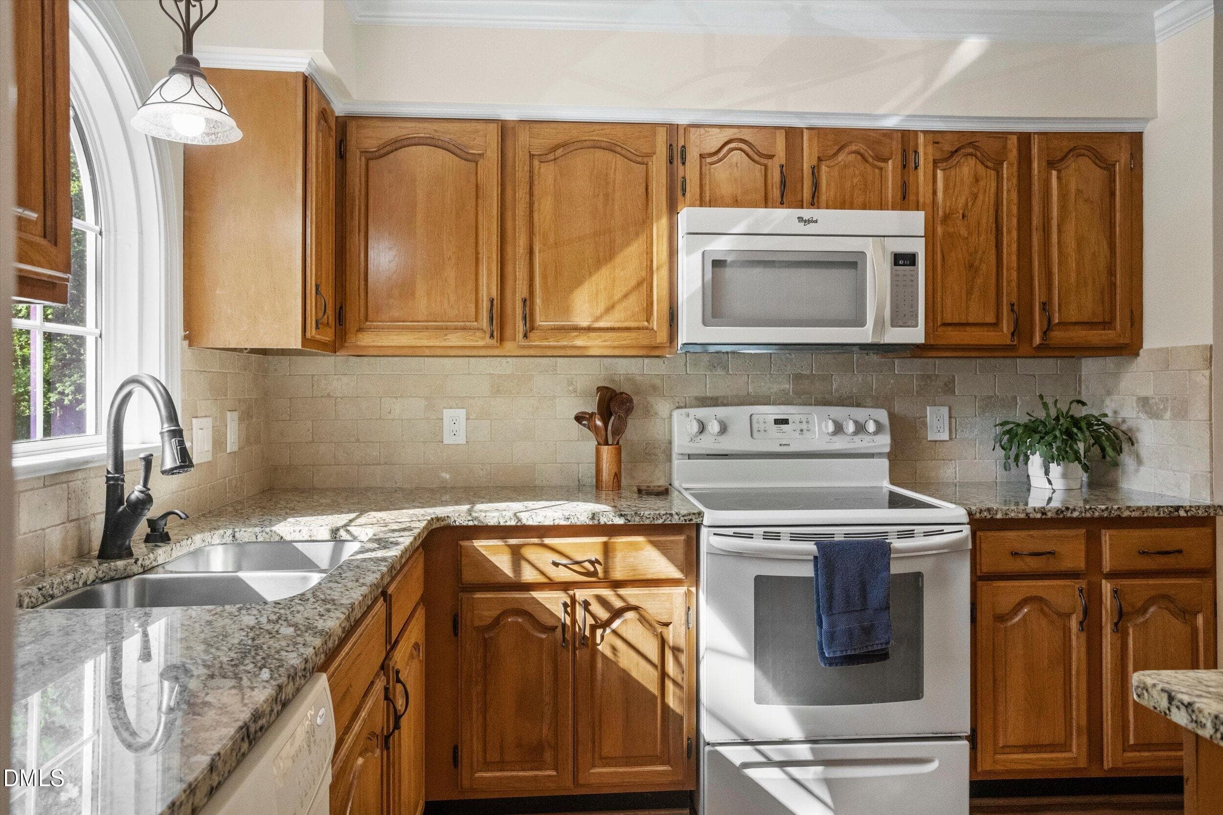 Kitchen1-6707 Queen Annes Dr - 6707 Queen Annes Drive, Raleigh, NC 27613