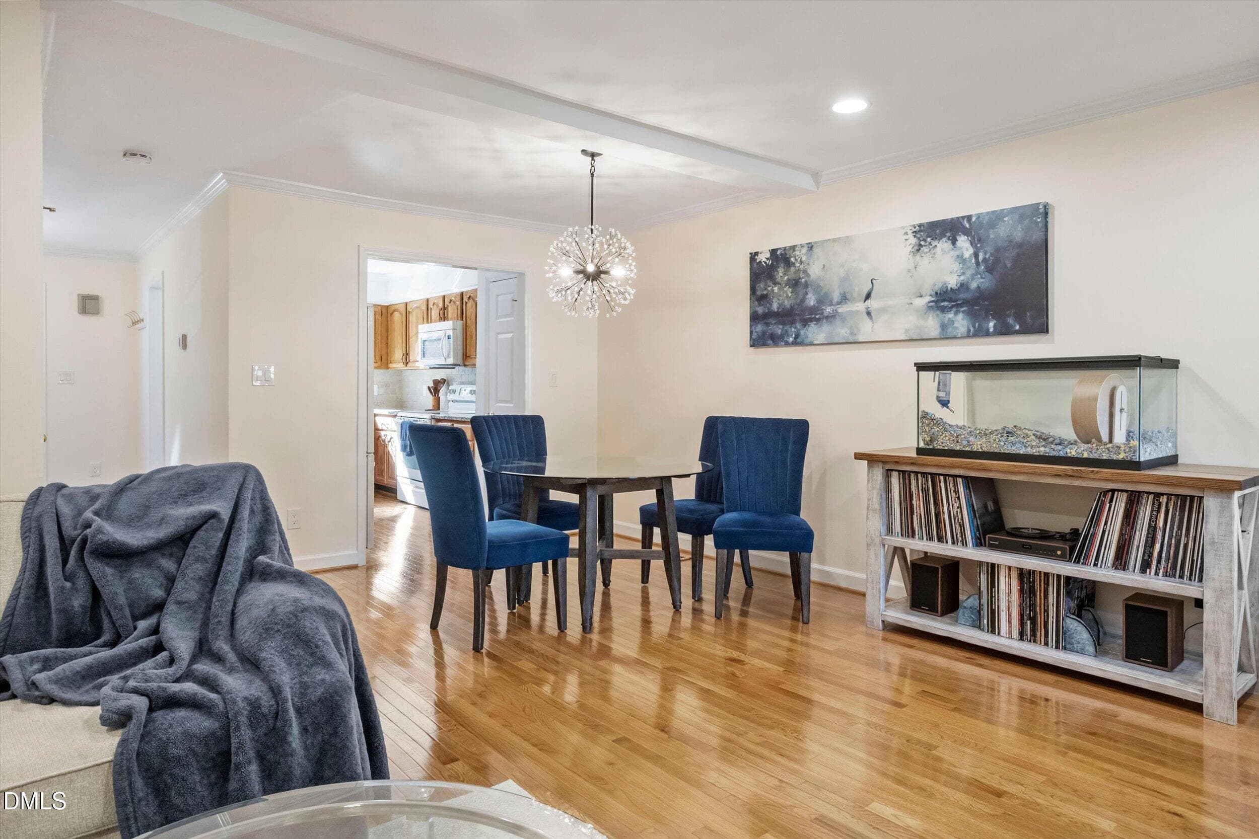 Living3-6707 Queen Annes Dr - 6707 Queen Annes Drive, Raleigh, NC 27613