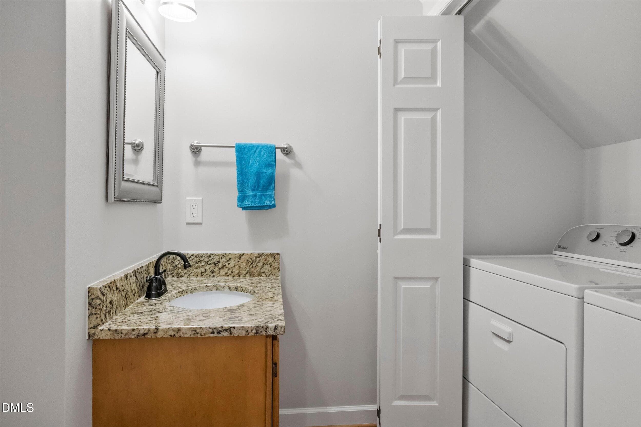 Bath2-6707 Queen Annes Dr - 6707 Queen Annes Drive, Raleigh, NC 27613