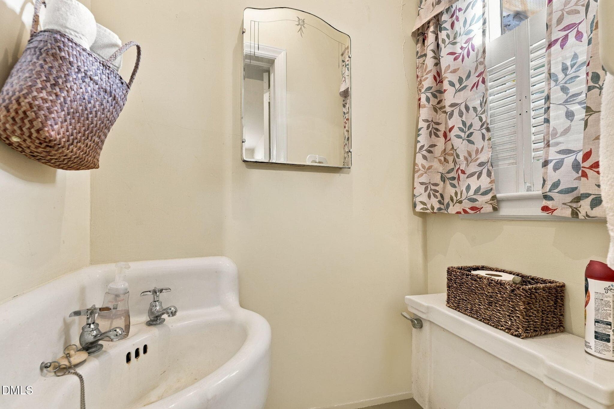 17 17-web-or-mls-_2356286 - edited - 505 Paris Street, Graham, NC 27253