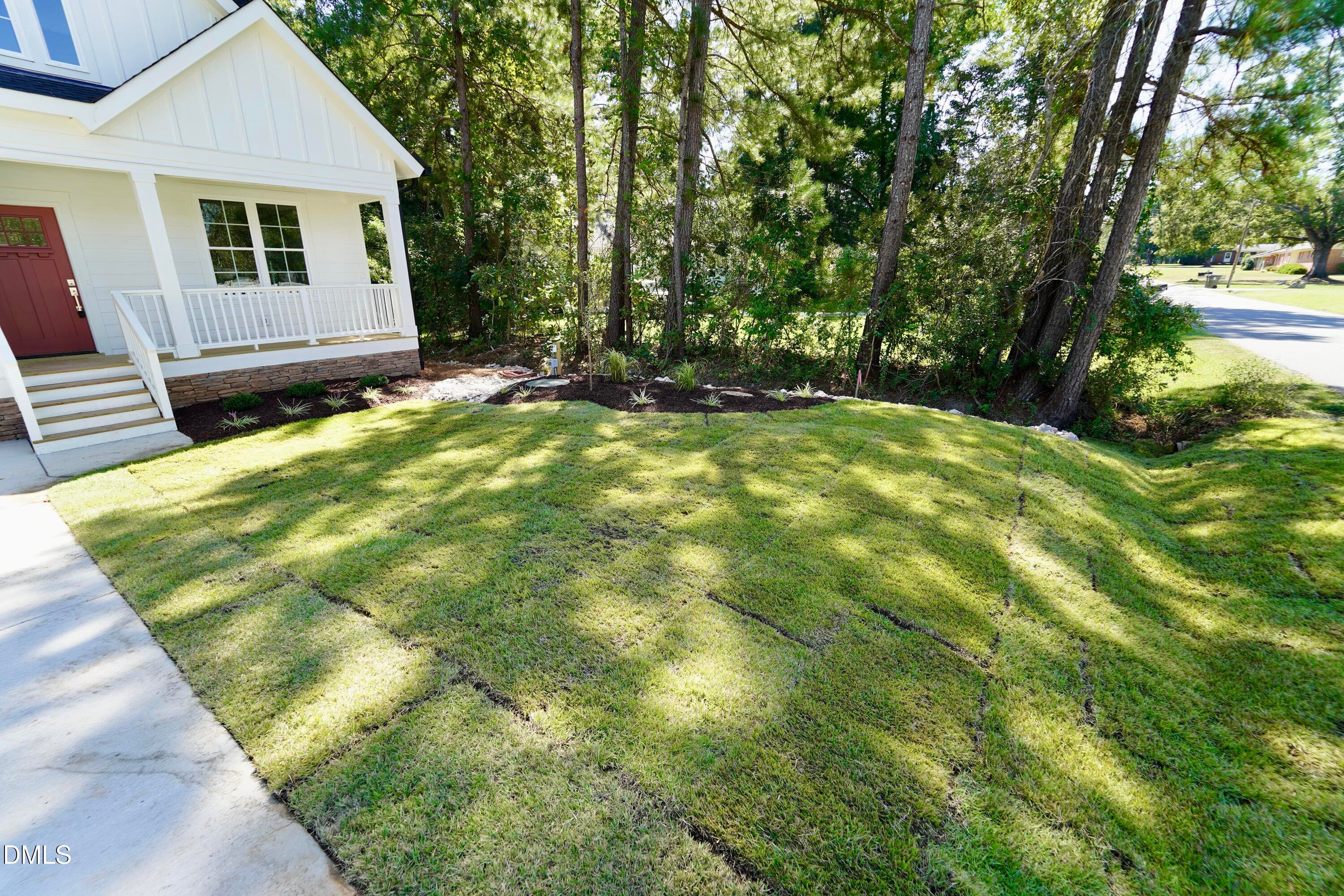 DSC08707 - 209 W Franklin Street, Zebulon, NC 27597