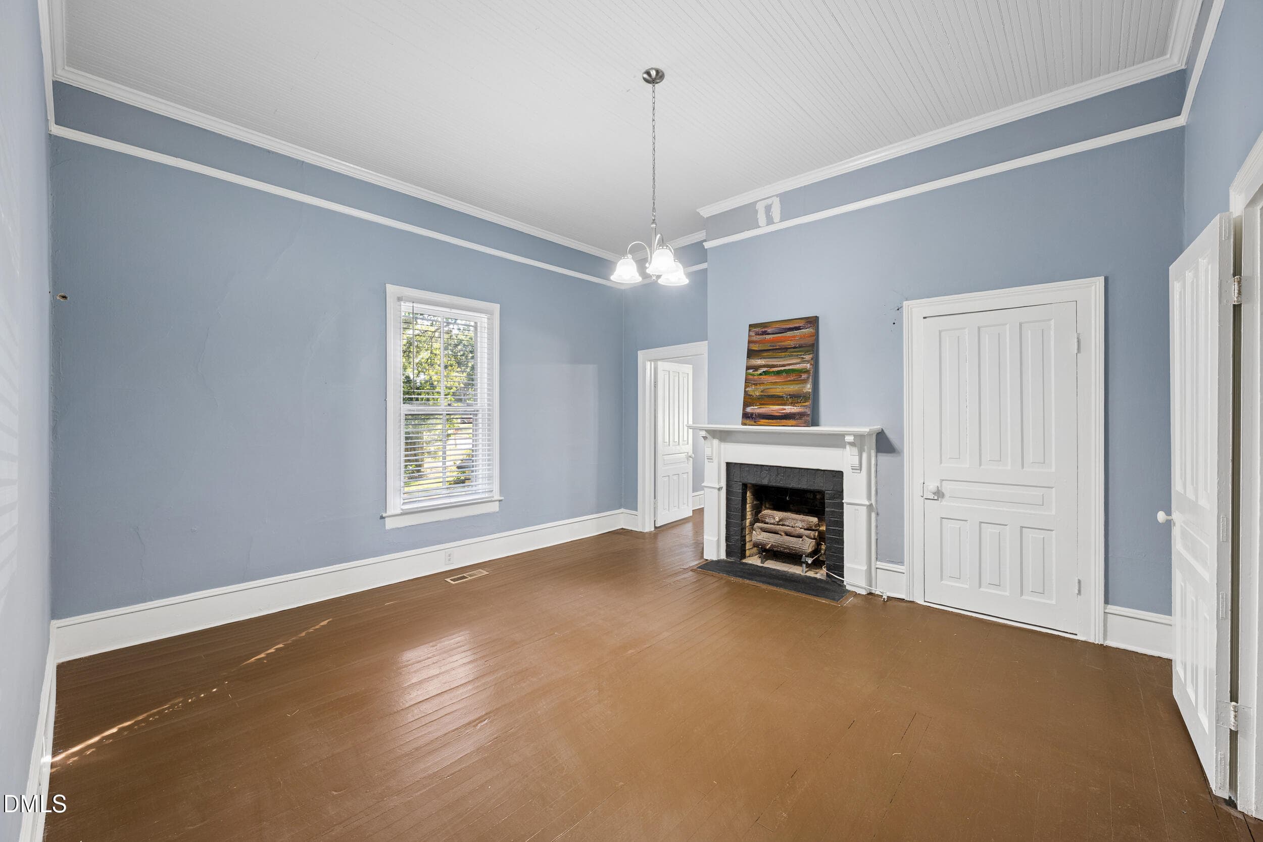 Family Room - 412 W Walnut Street, Tarboro, NC 27886