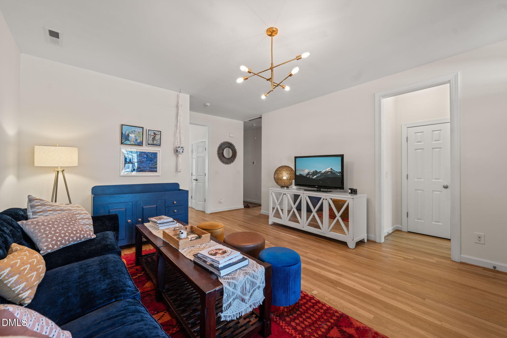 Livingroom - 805 E Jones Street, Raleigh, NC 27601