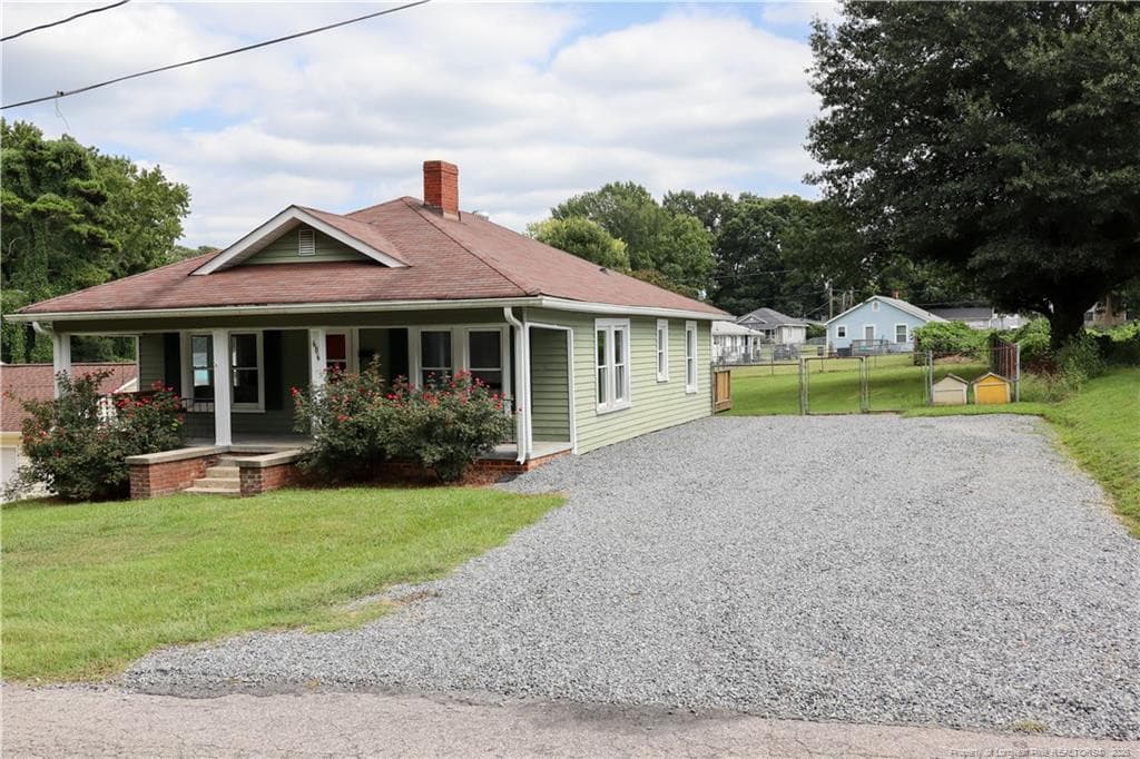Driveway - 606 Laundry Street, Kannapolis, NC 28083