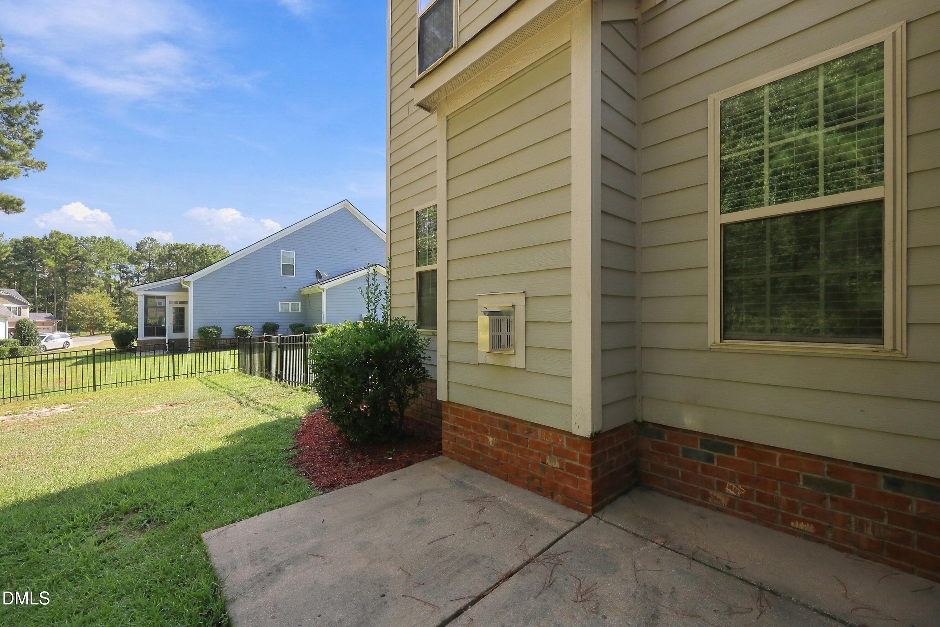 1000069722 - 419 Rolling Pines Drive, Spring Lake, NC 28390