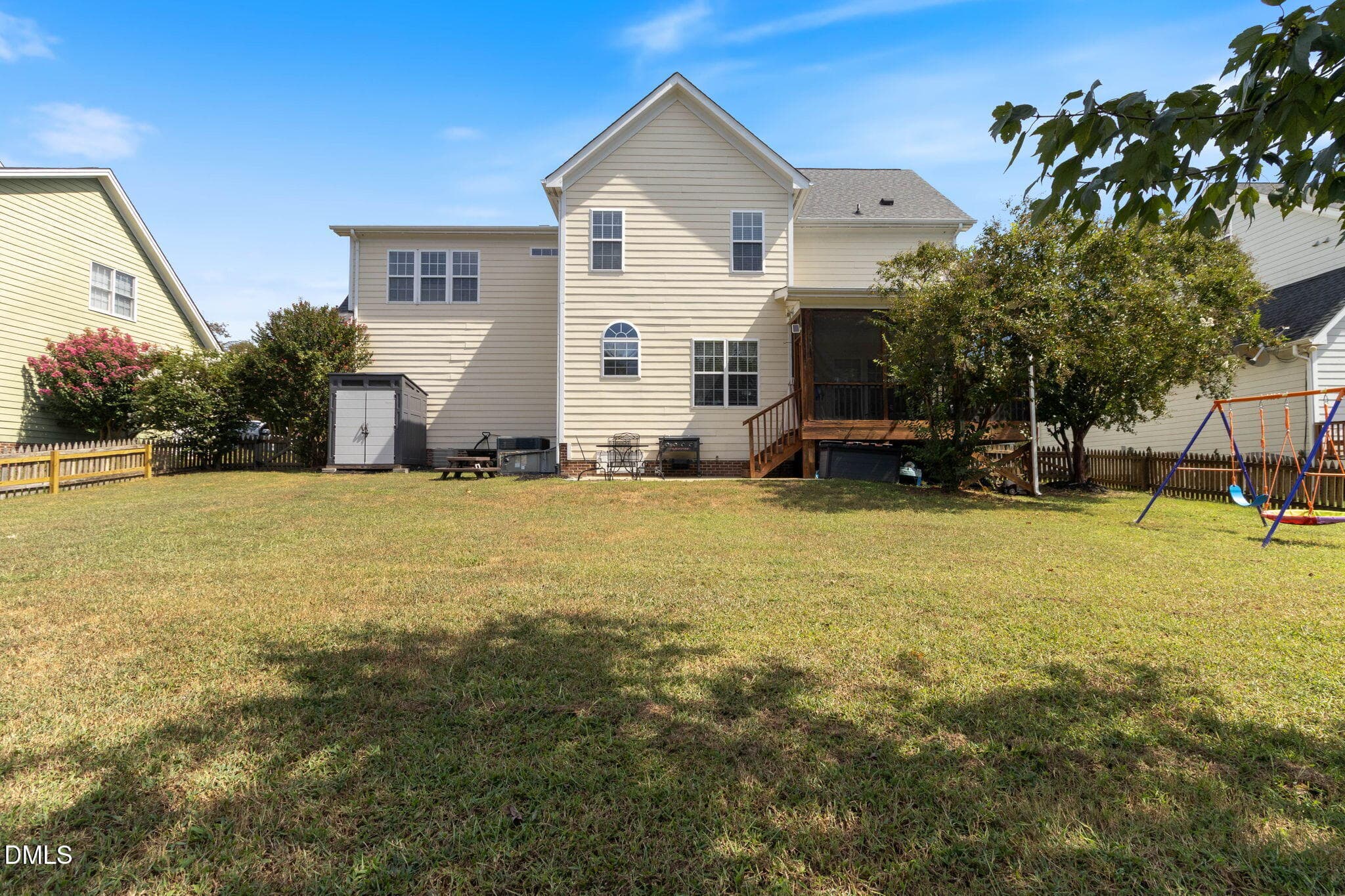 52-web-or-mls-IMG_0333 - 2009 Rosebriar Lane, Fuquay Varina, NC 27526