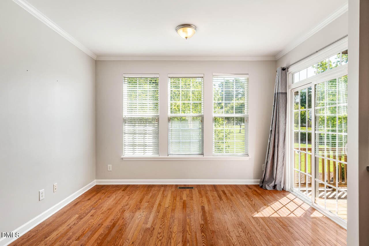 Dining Area - 255 Bally Shannon Way, Apex, NC 27539