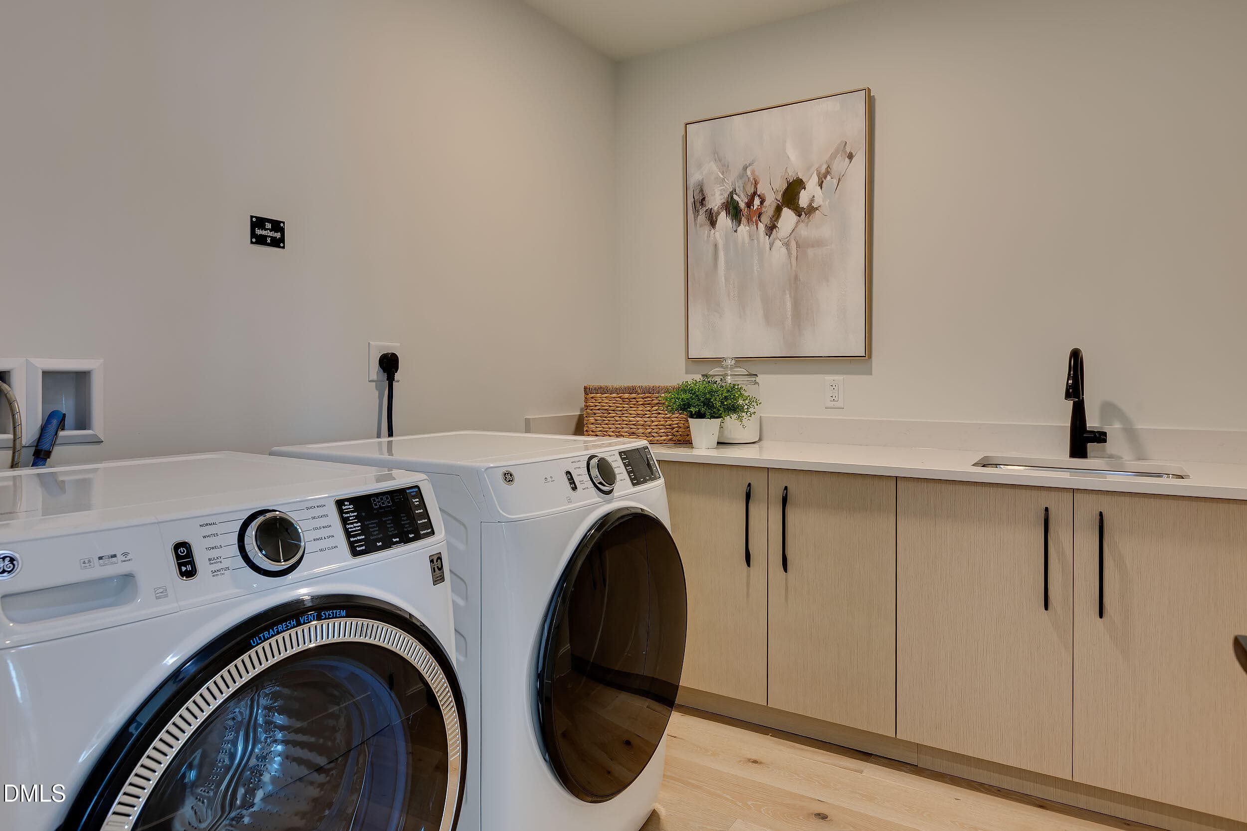Novus (8) - 115 Morris Street 2304, Durham, NC 27701
