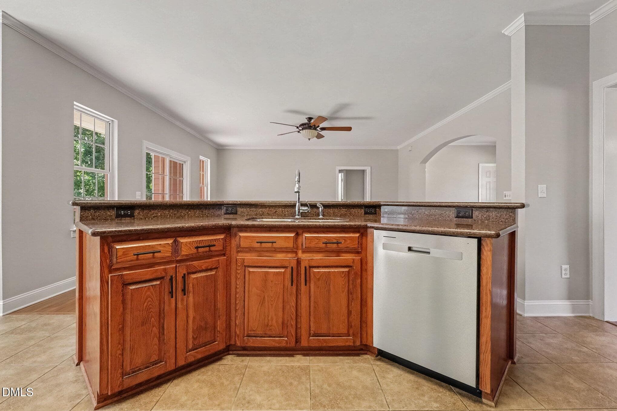 Kitchen Bar - 606 Old Chestnut Crossing, Moncure, NC 27559