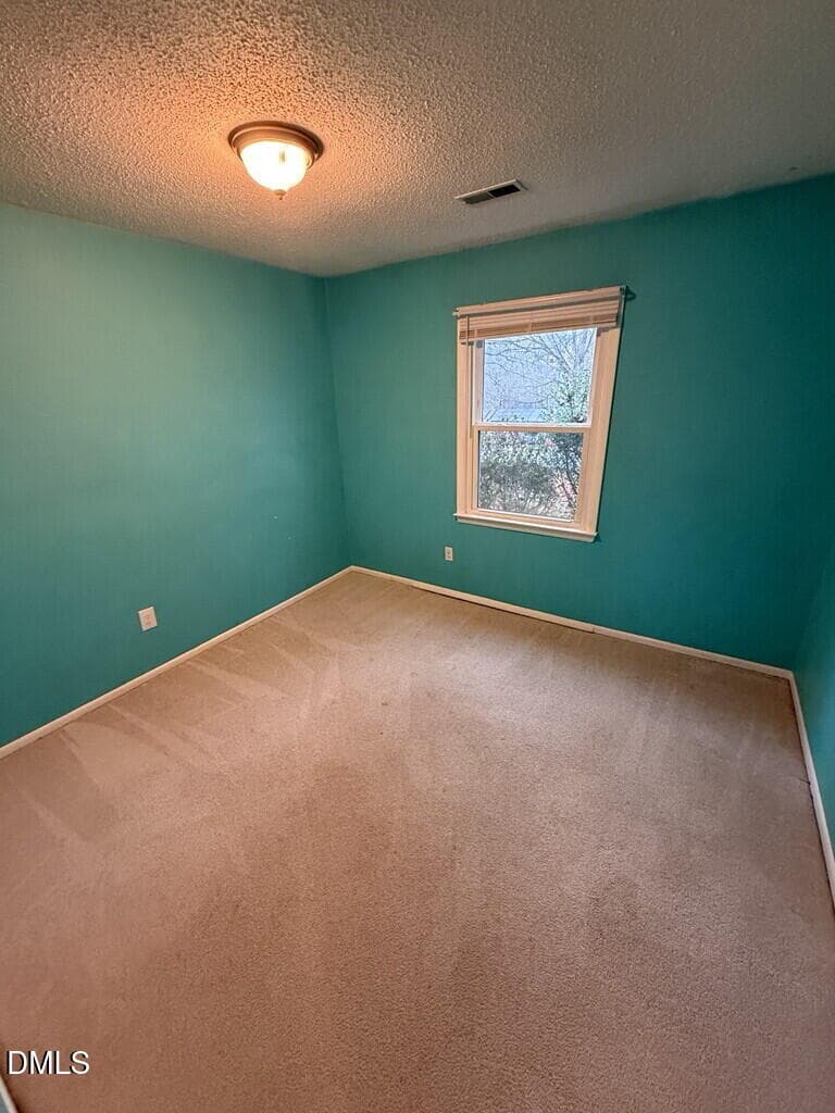 2025_12_18_15_03_27 - 2141 Stonehaven Road, Kernersville, NC 27284