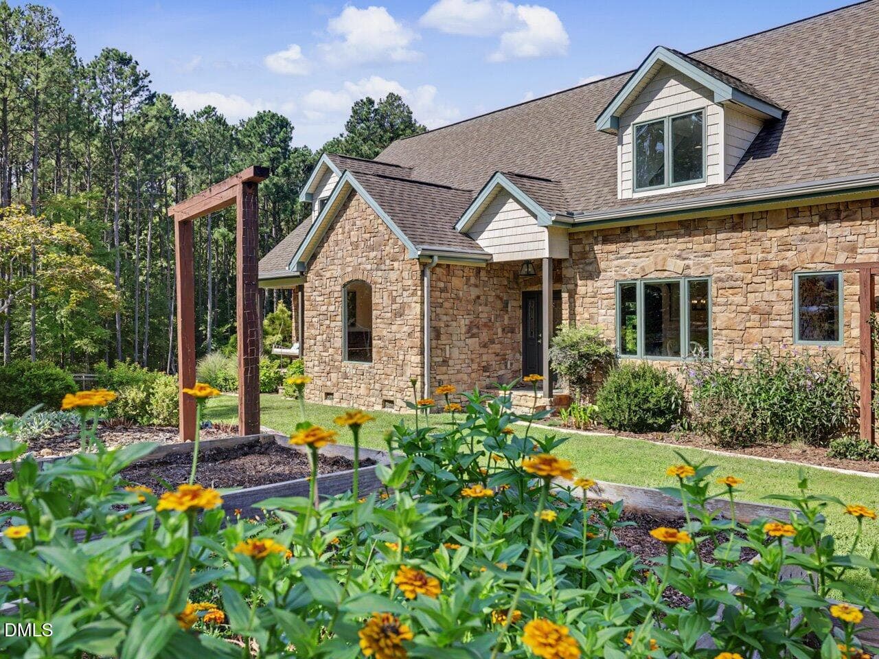 1101 New Hope Church Road, Apex, NC 27523
