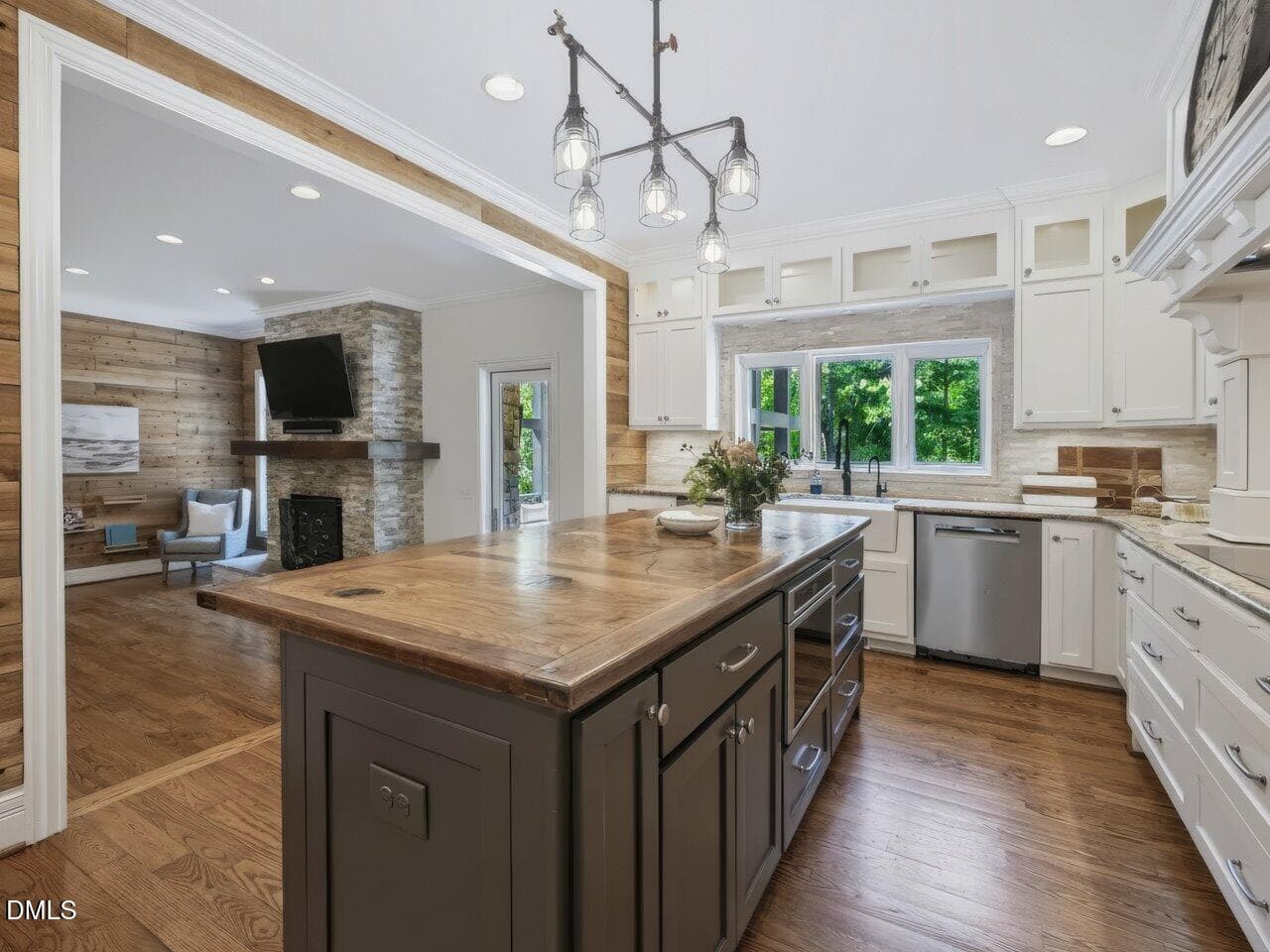 056-Kitchen - 1101 New Hope Church Road, Apex, NC 27523