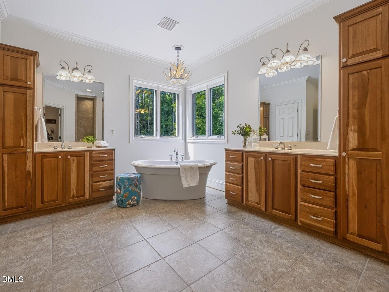 082-Primary Suite 1 - Main Floor - 1101 New Hope Church Road, Apex, NC 27523