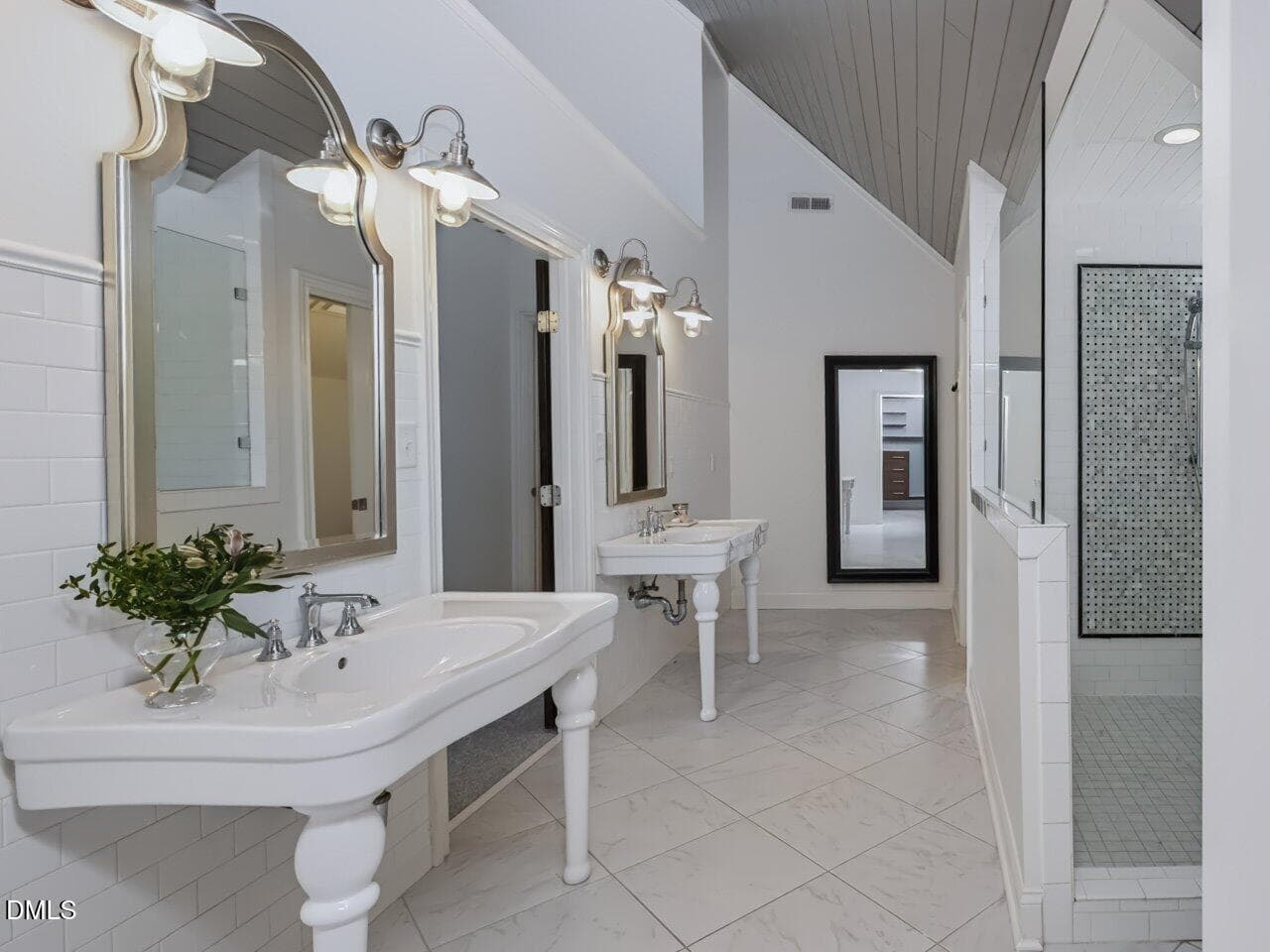 108-Primary Suite 2 - 2nd Floor - 1101 New Hope Church Road, Apex, NC 27523