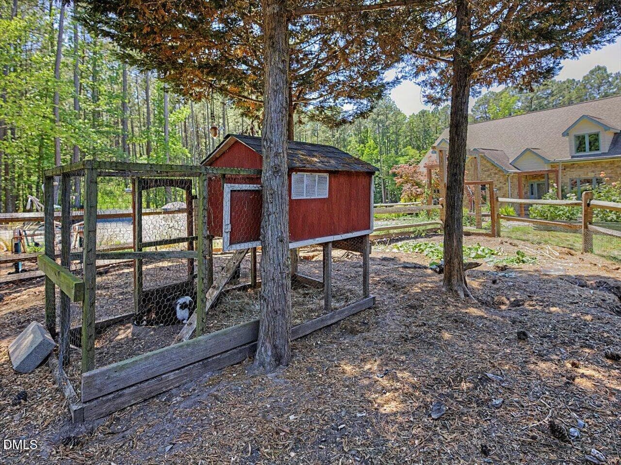 176-Rabbit Enclosure - 1101 New Hope Church Road, Apex, NC 27523