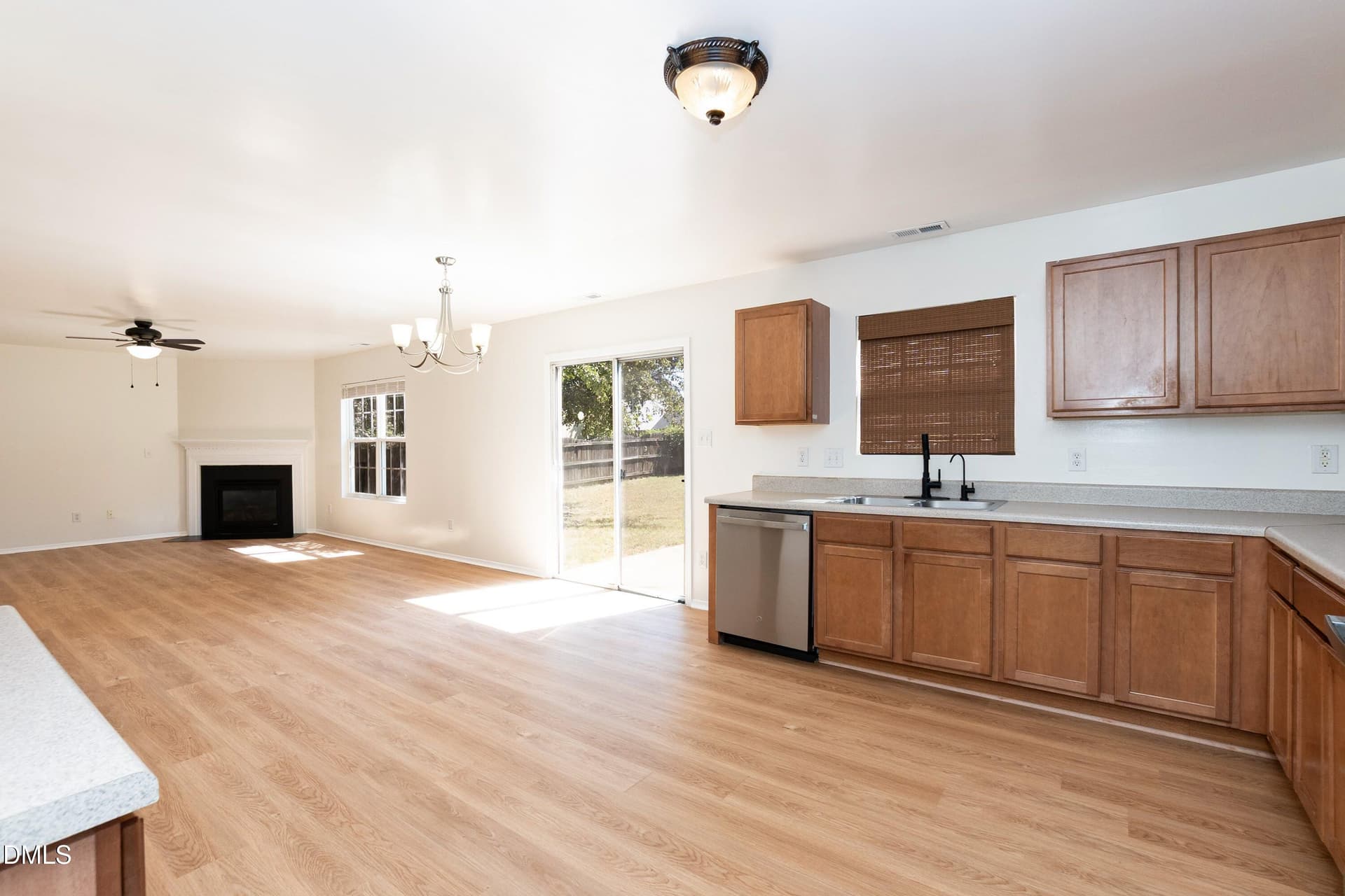 Kitchen 05 - 1017 Breeze Lane, Clayton, NC 27520