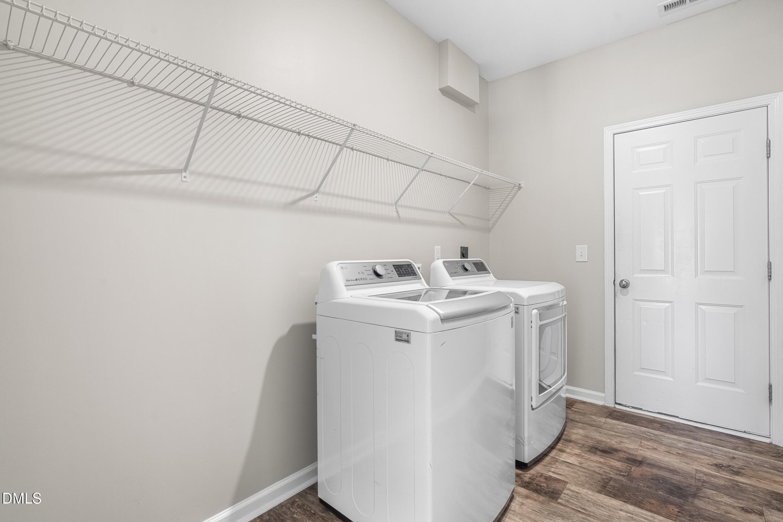 Laundry/Mudroom off Garage - 145 Talicud Trail, Apex, NC 27539
