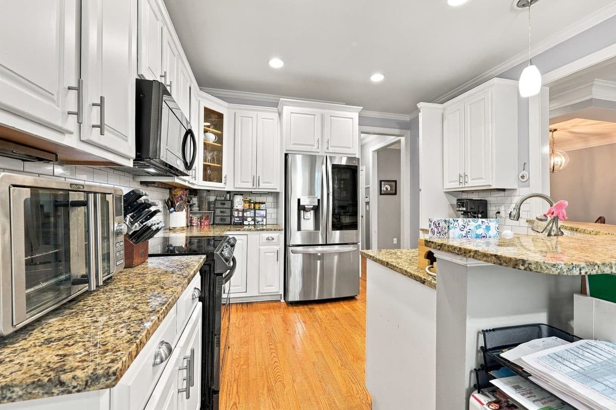 47-web-or-mls-IMG_0101_edit.jpg - 7204 Summit Waters Lane, Raleigh, NC 27613