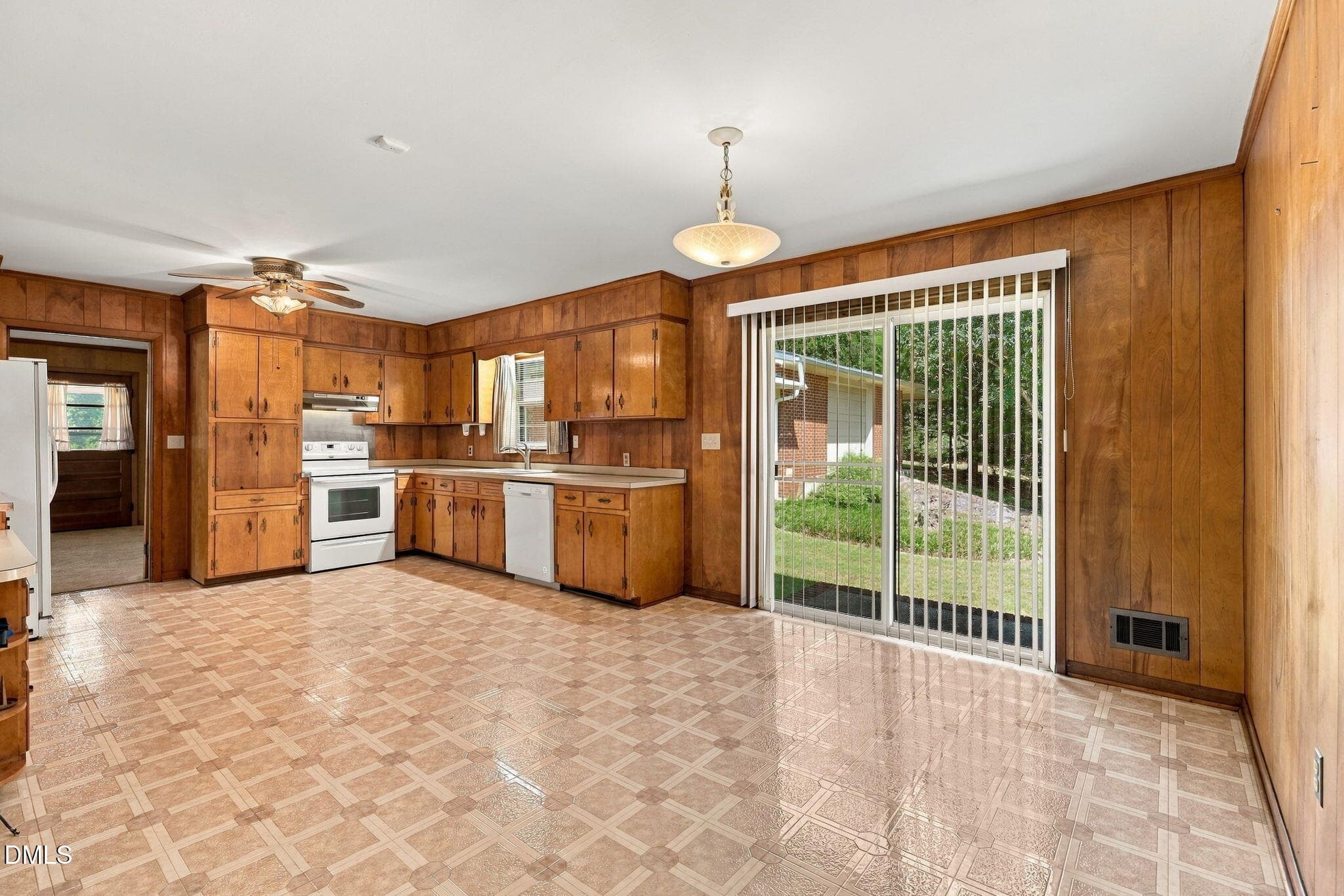 26-web-or-mls-IMG_8228 - 4121 Jane Lane, Raleigh, NC 27604
