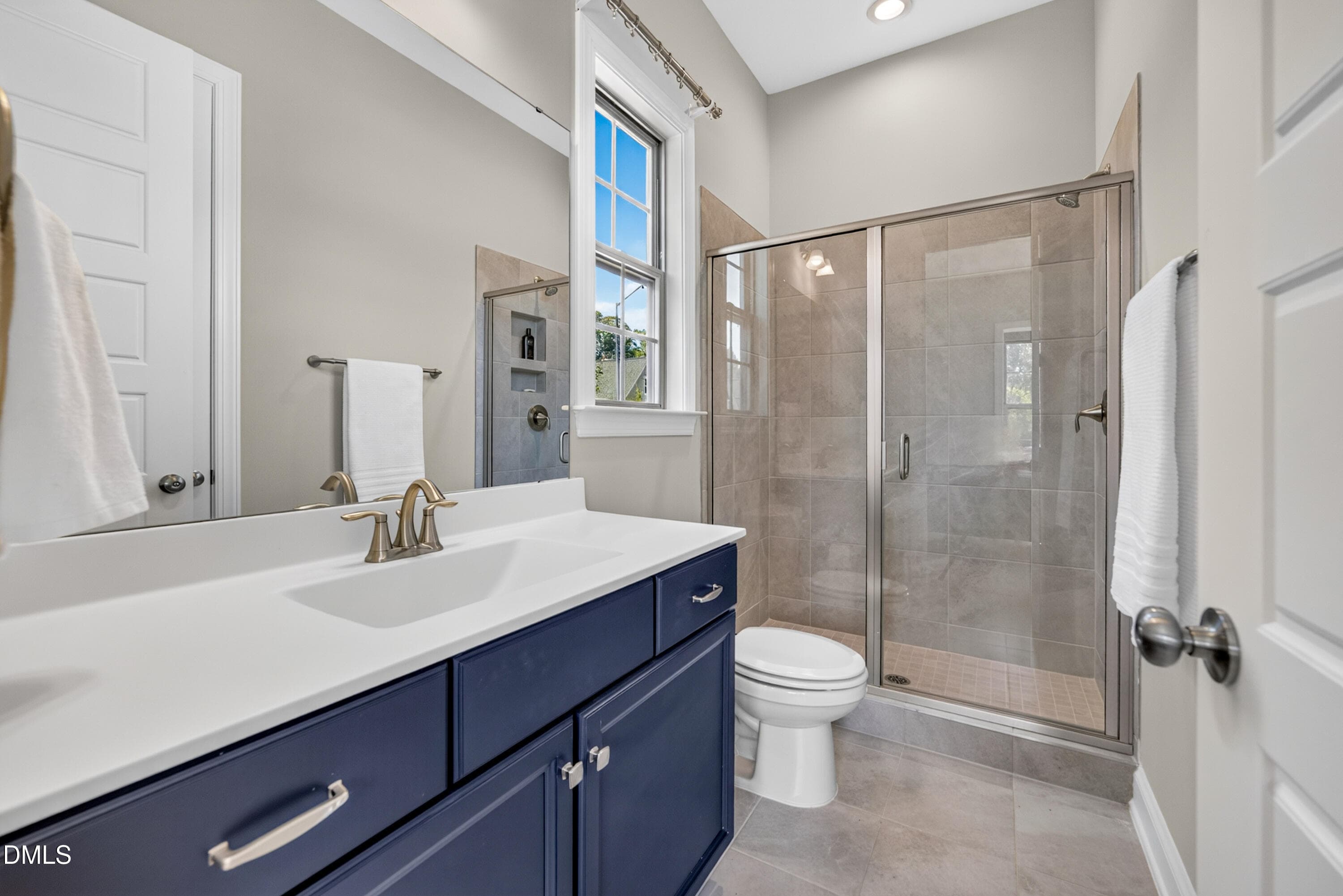 Second full bath - 1016 Ashcliff Lane, Durham, NC 27703