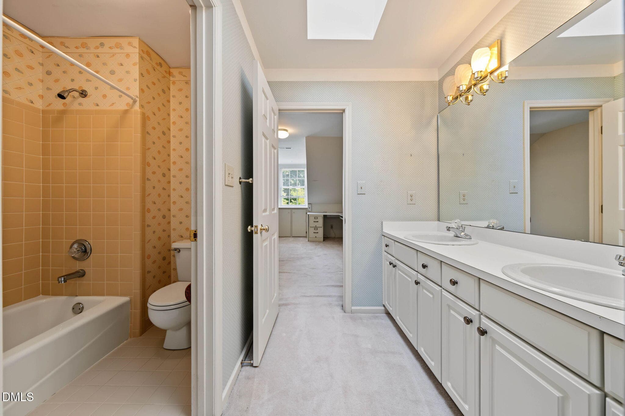 Bath - 207 Hillstone Drive, Raleigh, NC 27615