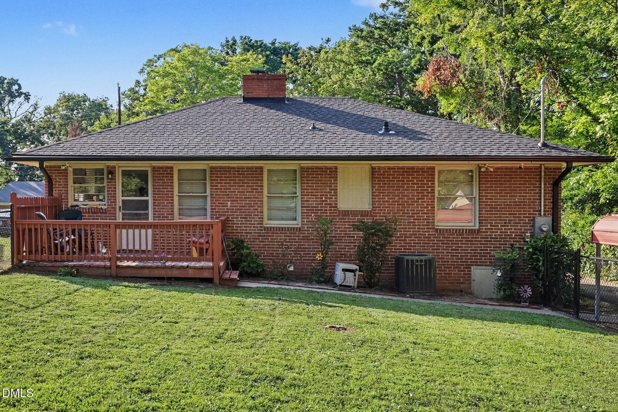 026_file_6393 - 1617 Oakdale Circle, Henderson, NC 27536