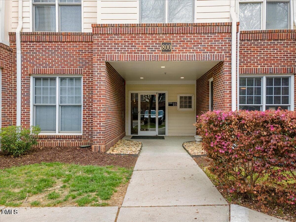 Pre-List 1 - 800 Moratuck Drive 206, Raleigh, NC 27604