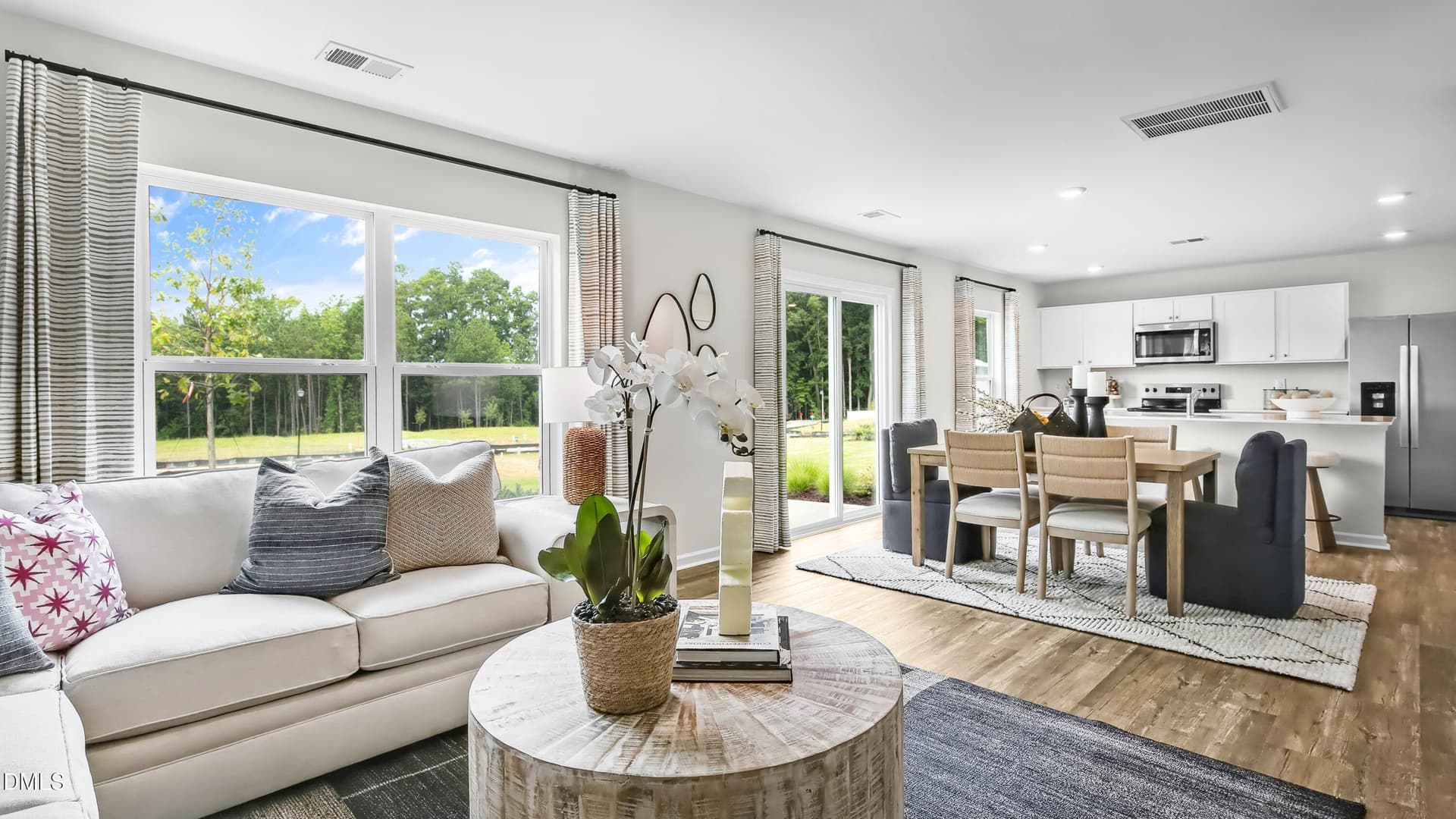 LIVING ROOM - 201 Palomino Way, Clayton, NC 27520