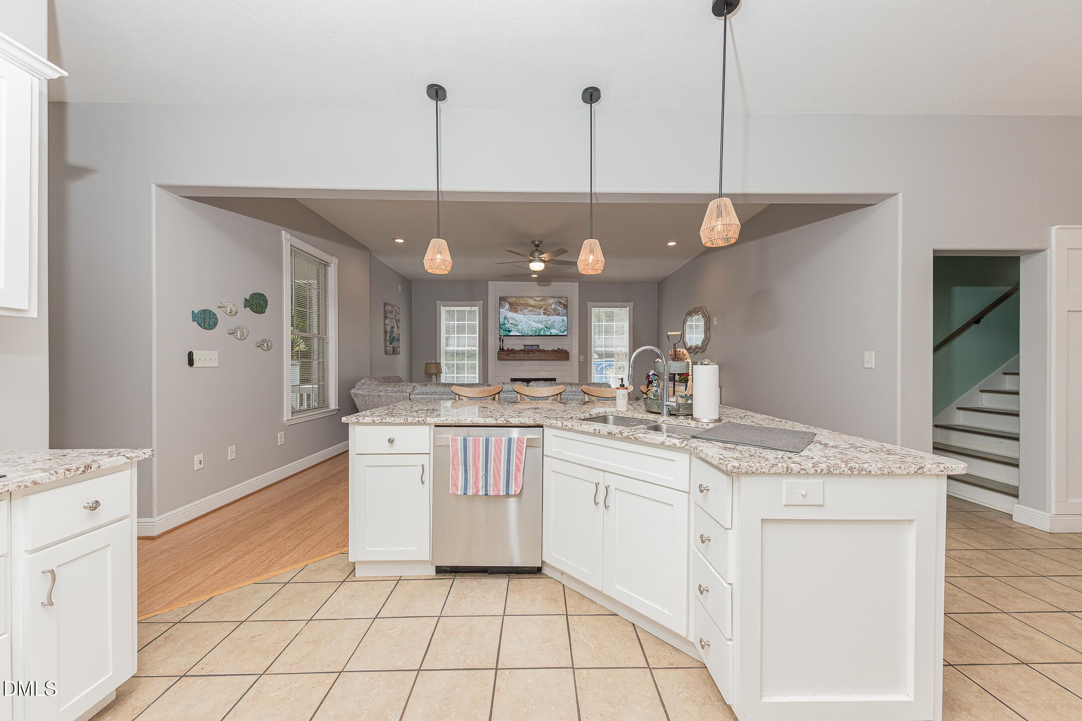 23KITCHEN - 201 Madison Court, Swansboro, NC 28584
