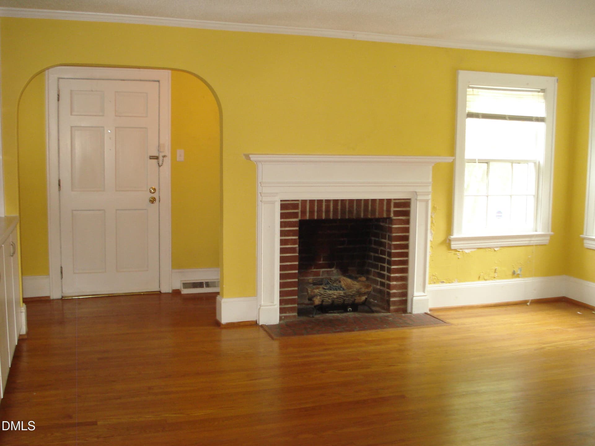 DSC00002 - 700 N Raiford Street, Selma, NC 27576