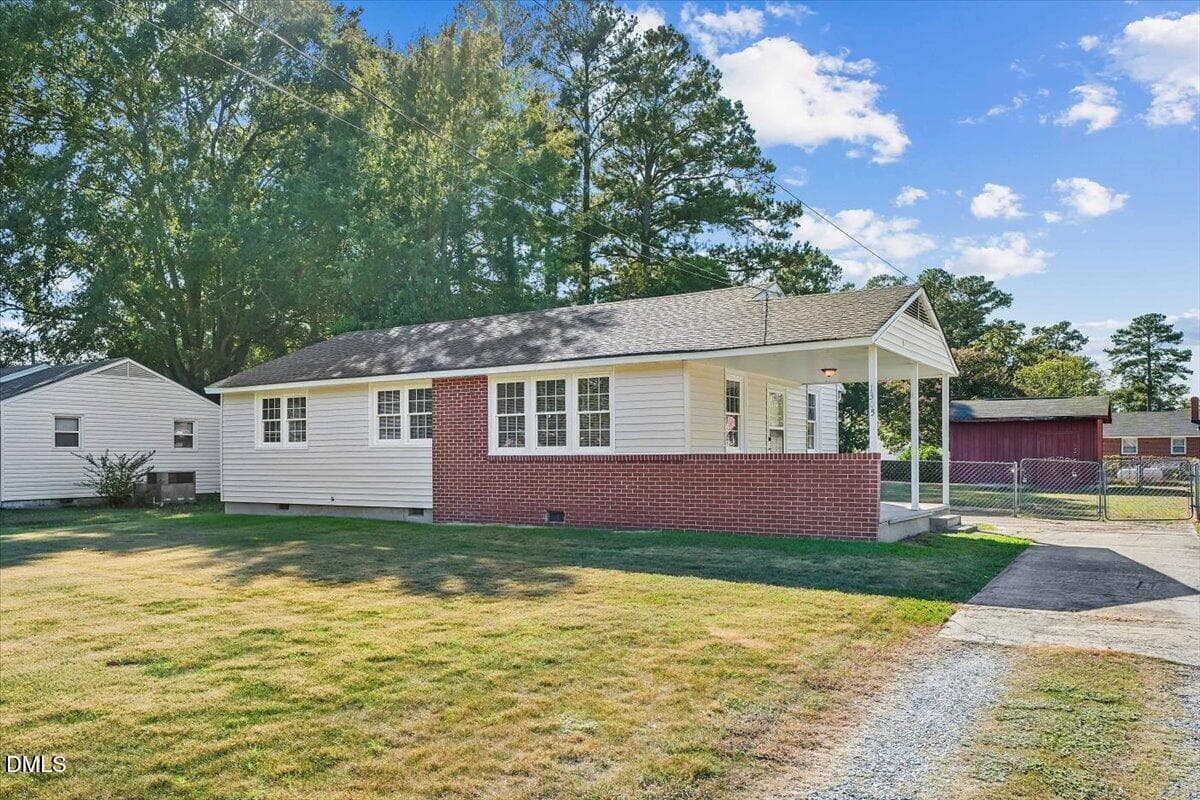 1305 N Robin Street, Goldsboro, NC 27534