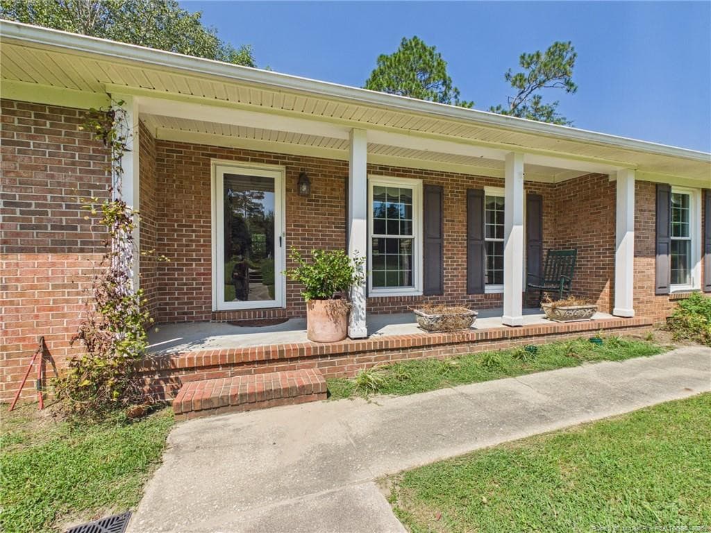 Photo 4 - 3602 Lakeshore Drive, Hope Mills, NC 28348