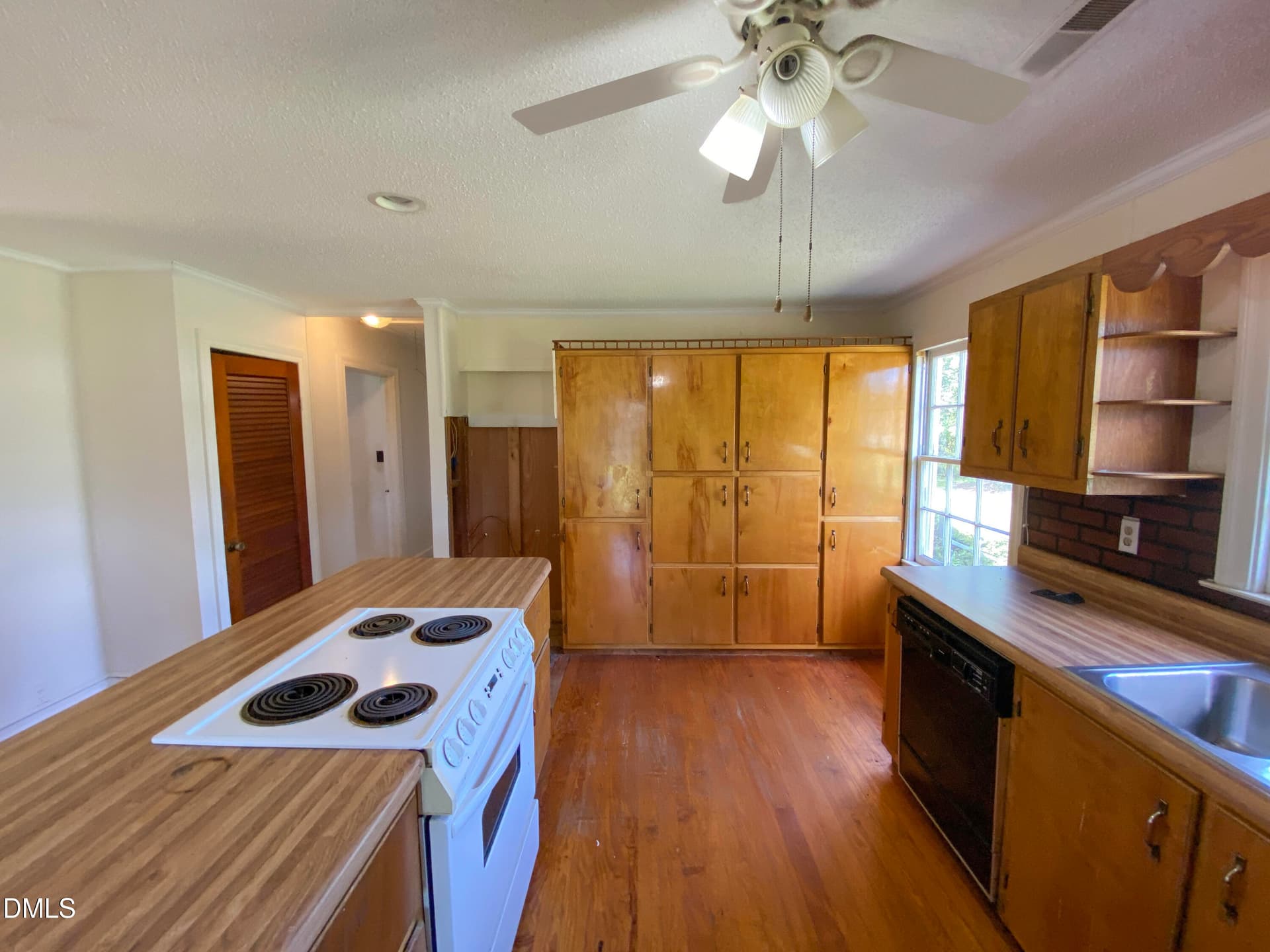 IMG_6813 - 513 Pear Street, Kinston, NC 28504