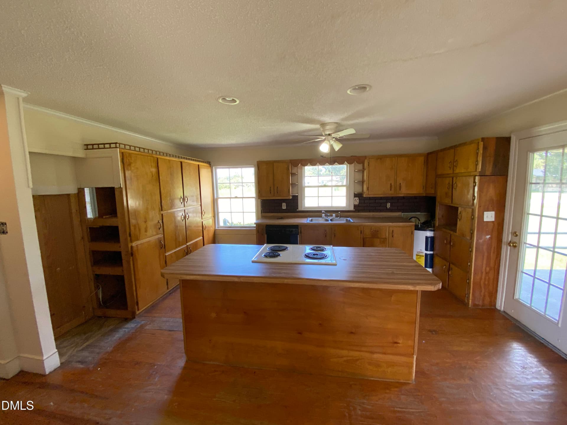 IMG_6817 - 513 Pear Street, Kinston, NC 28504