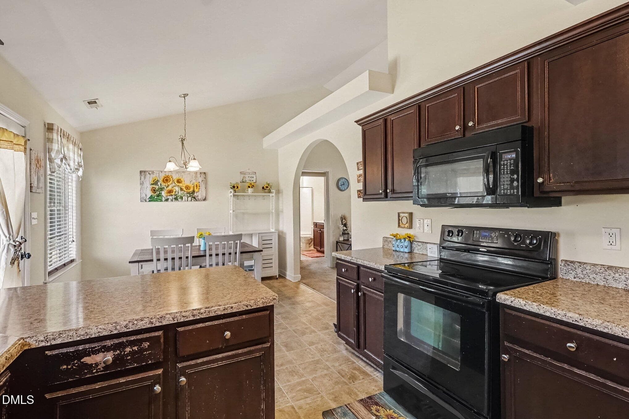 012_file_8242 - 25 Lawrence Court, Smithfield, NC 27577