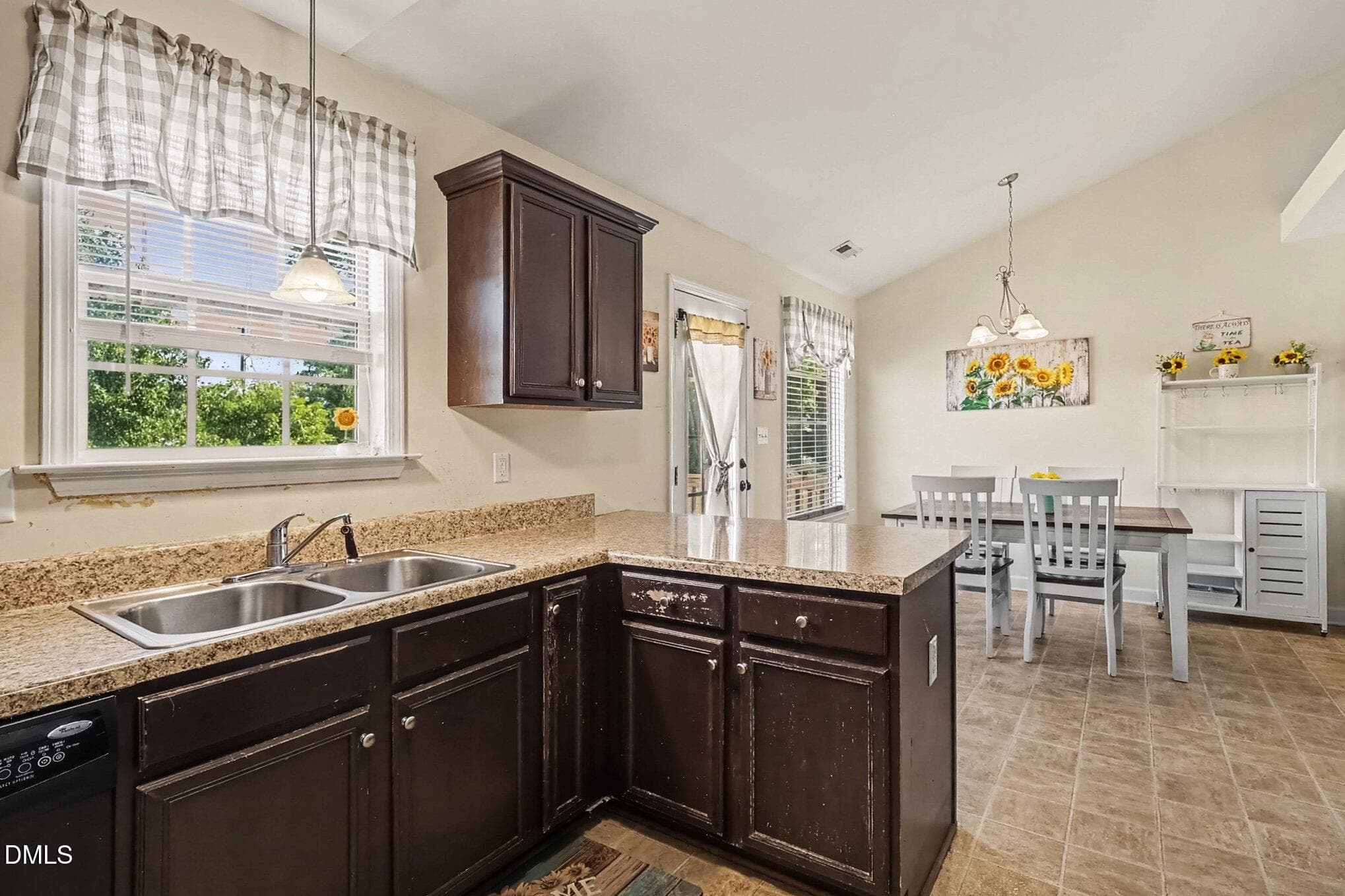 013_file_2911 - 25 Lawrence Court, Smithfield, NC 27577