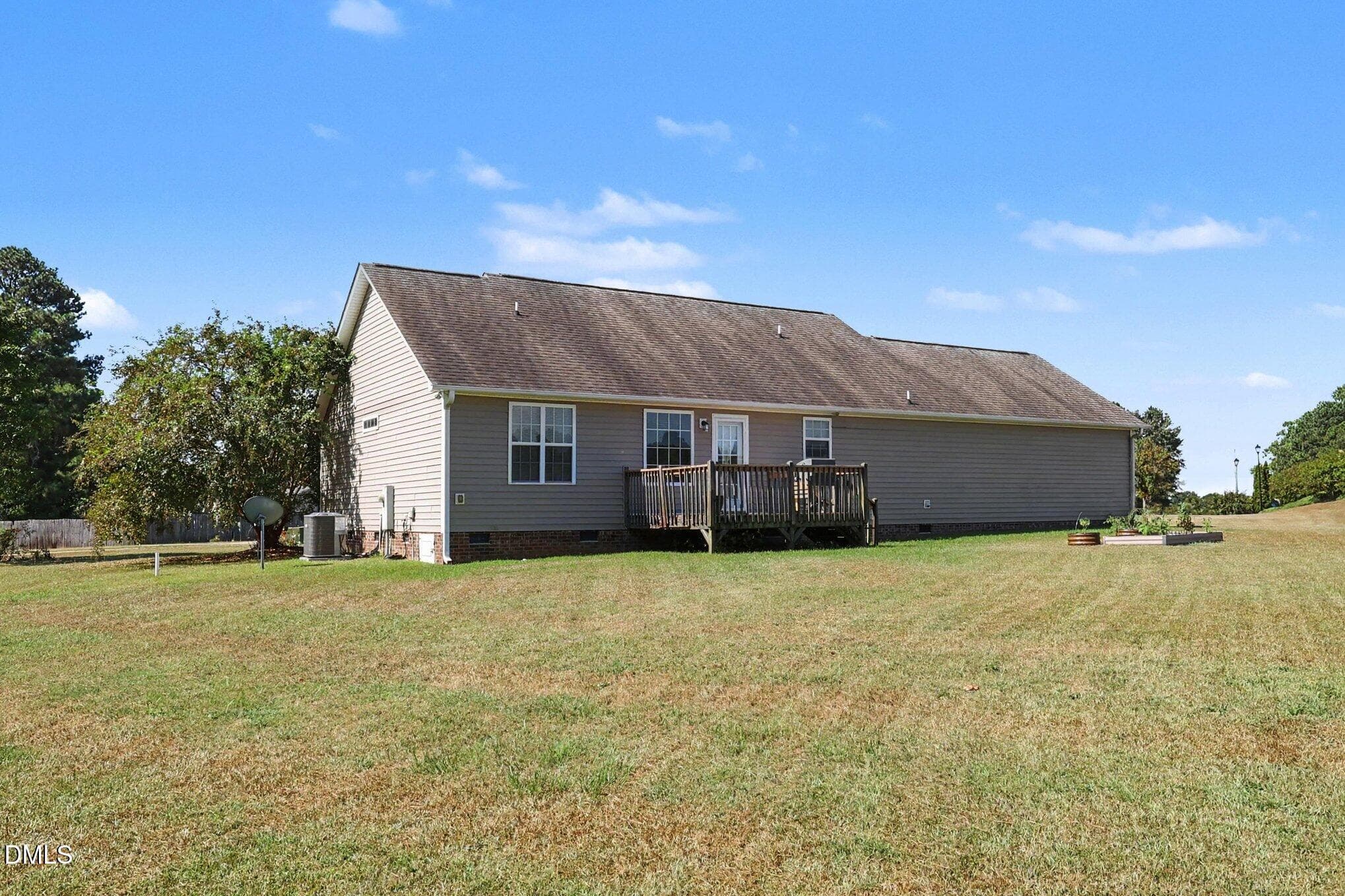 026_file_8055 - 25 Lawrence Court, Smithfield, NC 27577