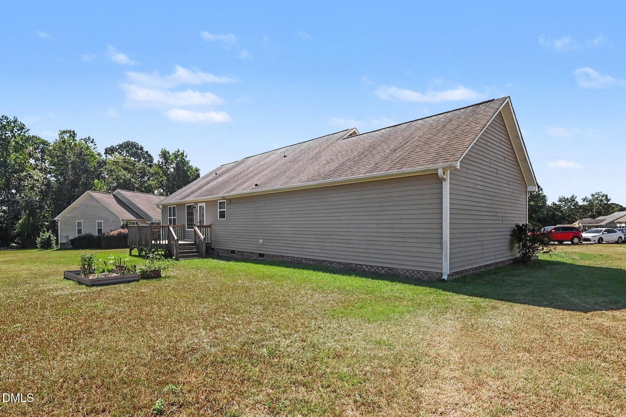 032_file_5432 - 25 Lawrence Court, Smithfield, NC 27577