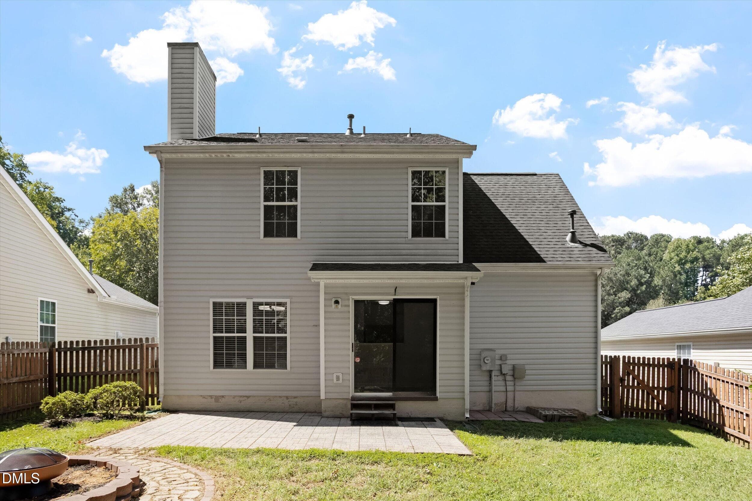05-121 Evening Star Dr [3417608]_0918202 - 121 Evening Star Drive, Apex, NC 27502